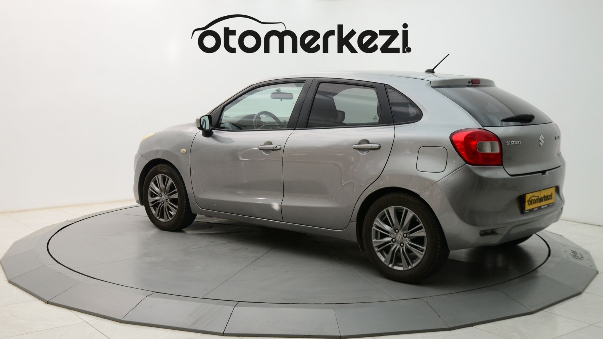 SUZUKI BALENO 15