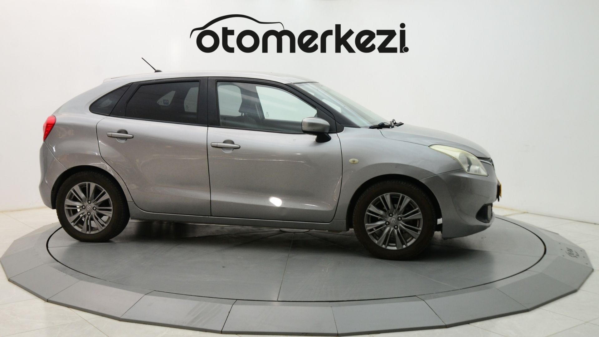 SUZUKI BALENO 32
