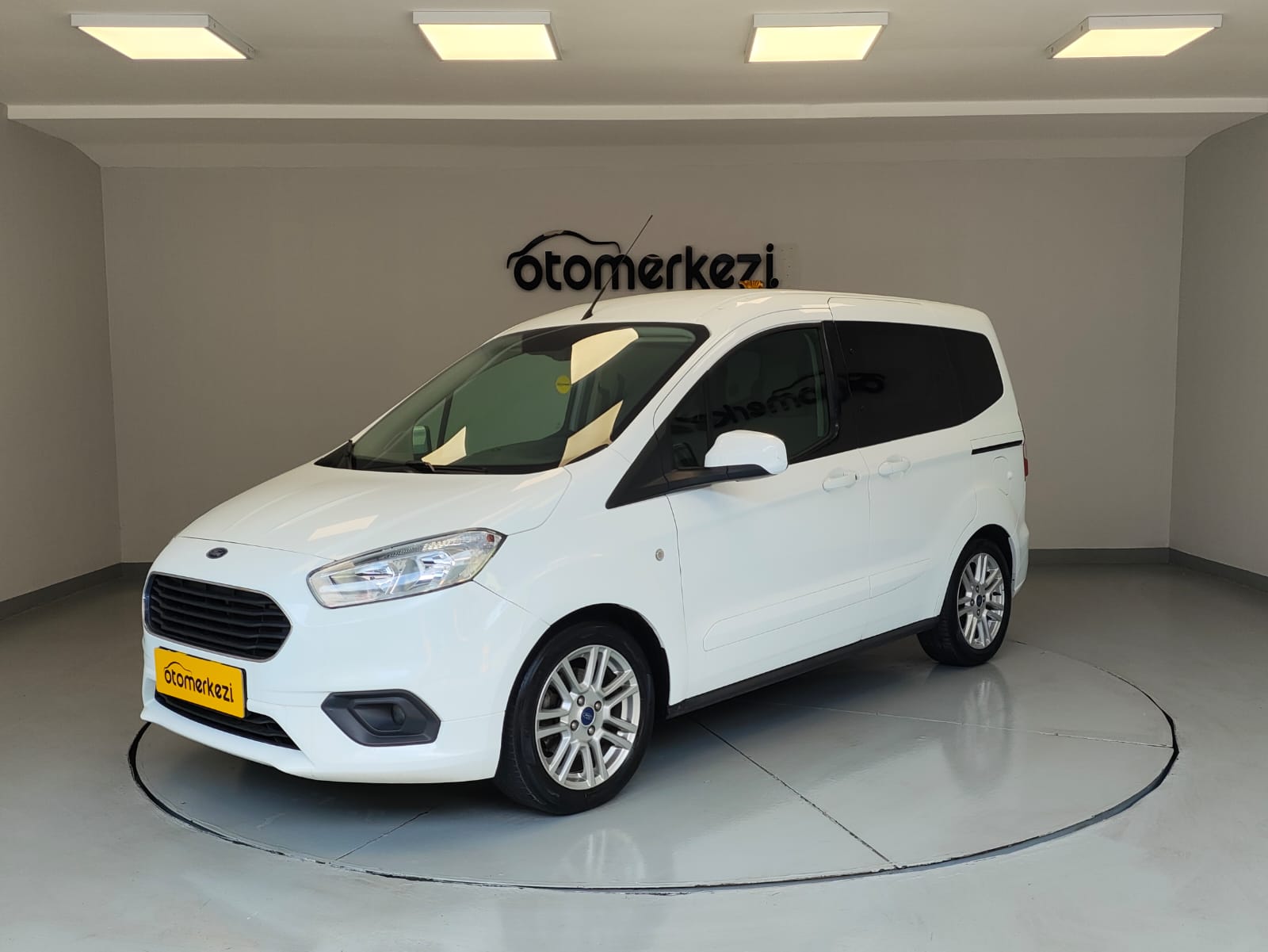 FORD TOURNEOCOURIERKOMBI 1