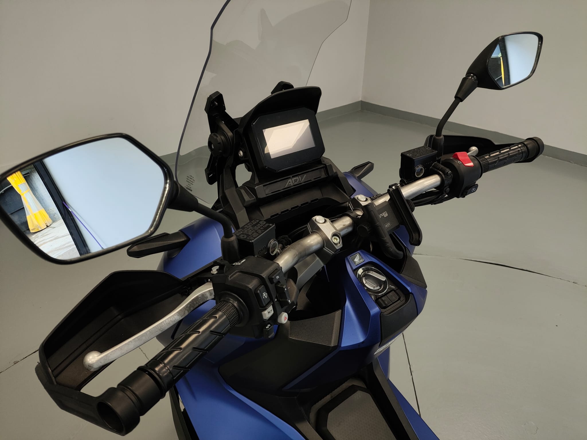 MOTORSIKLET HONDA 12