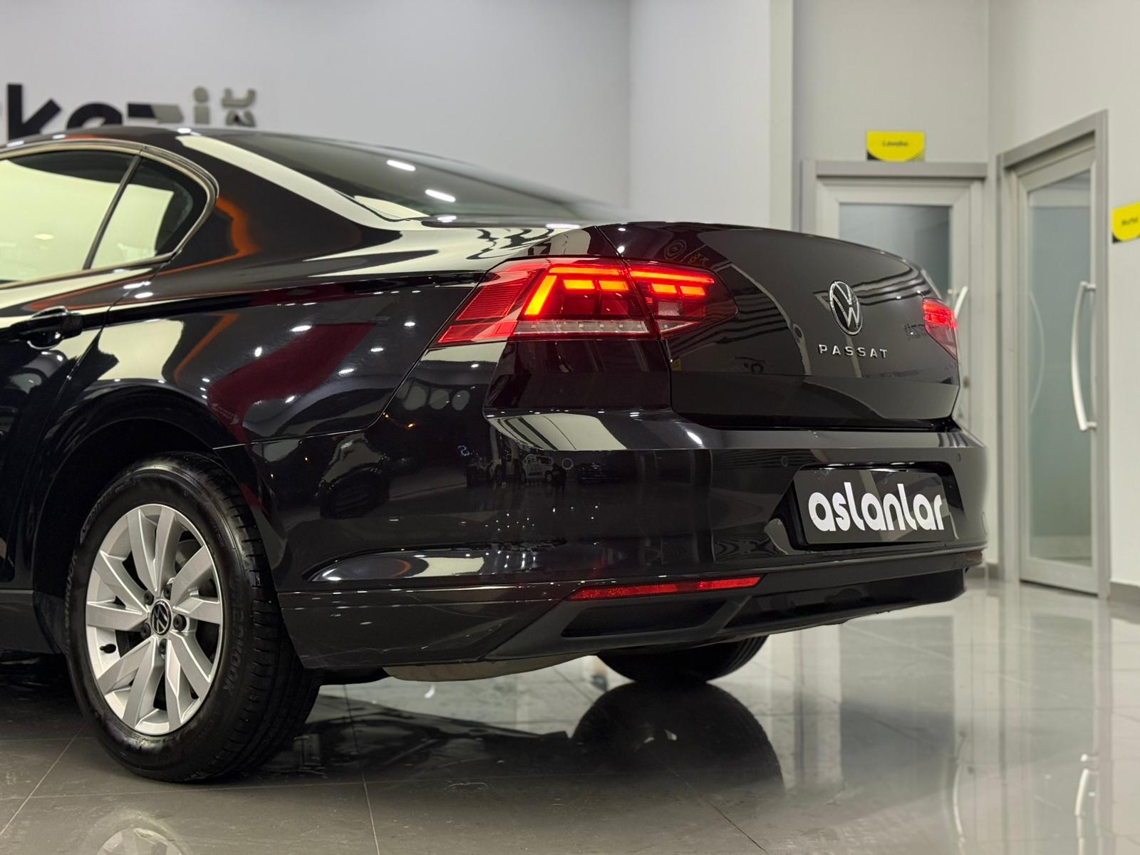 VOLKSWAGEN PASSAT 11