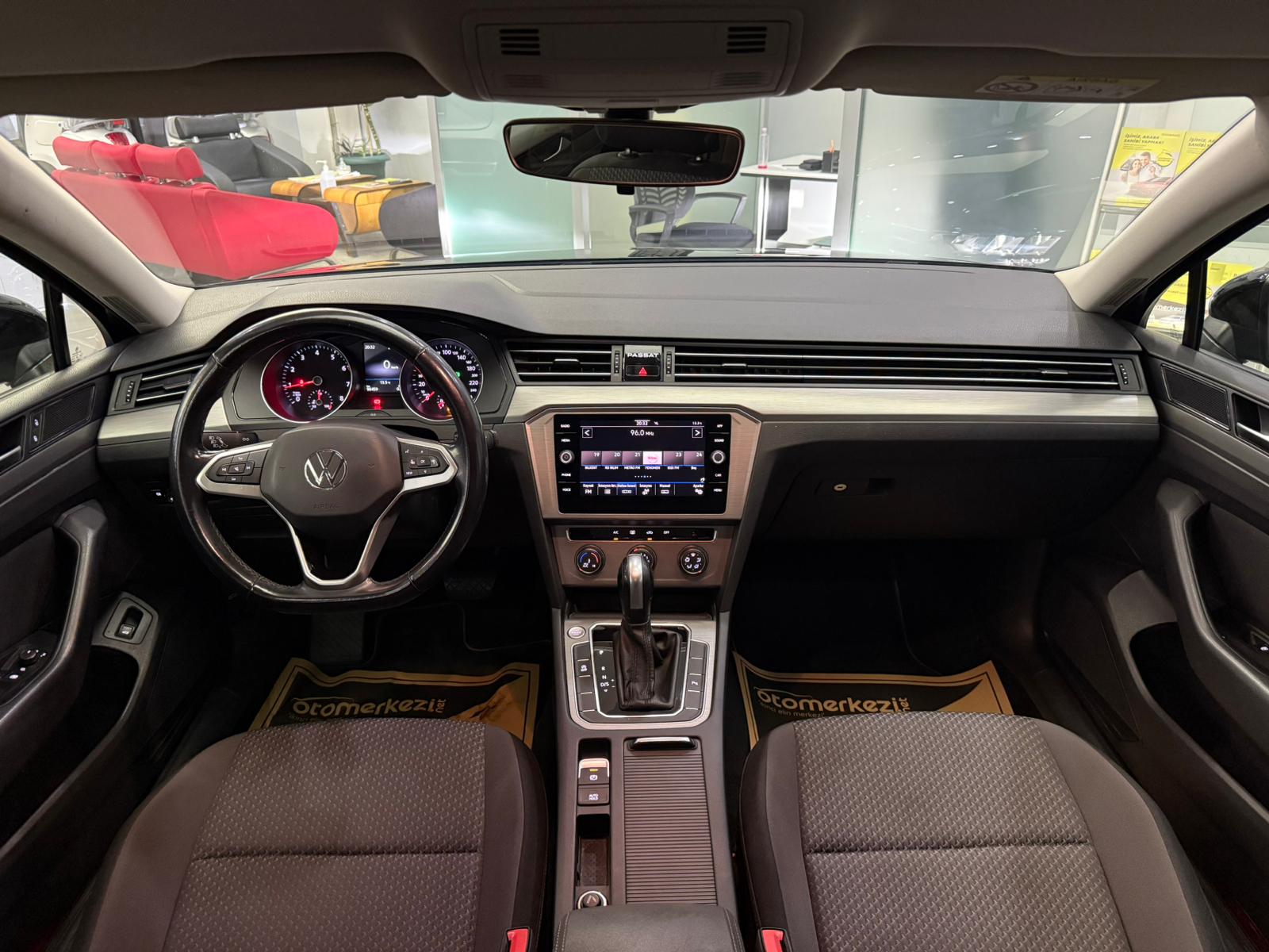 VOLKSWAGEN PASSAT 22