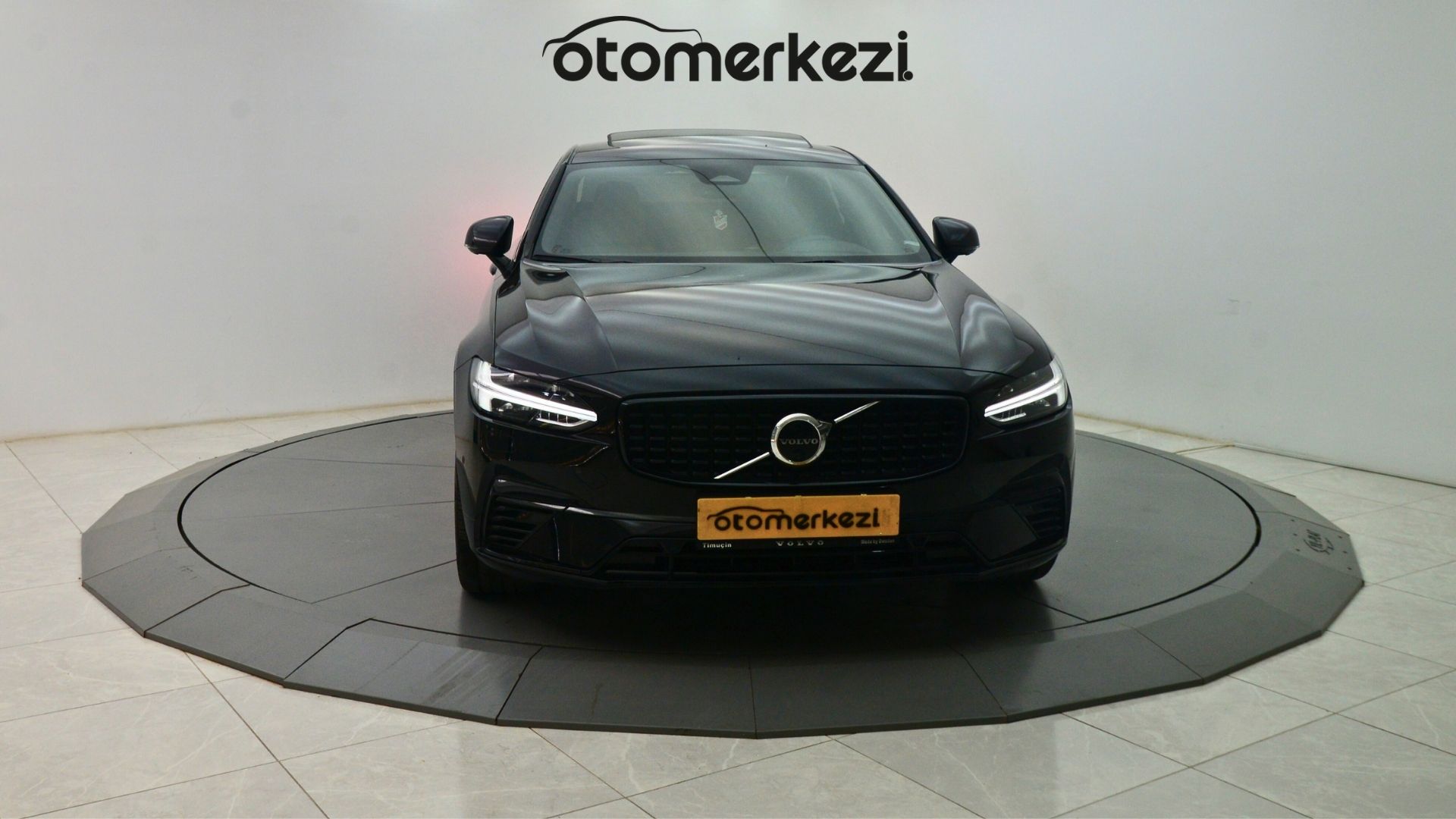 VOLVO S90 33