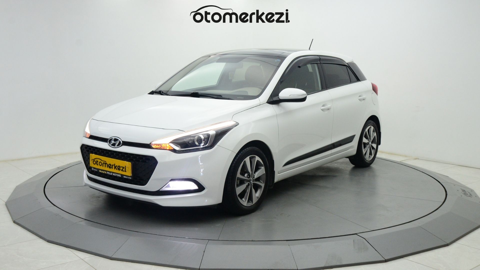 HYUNDAI i20 4