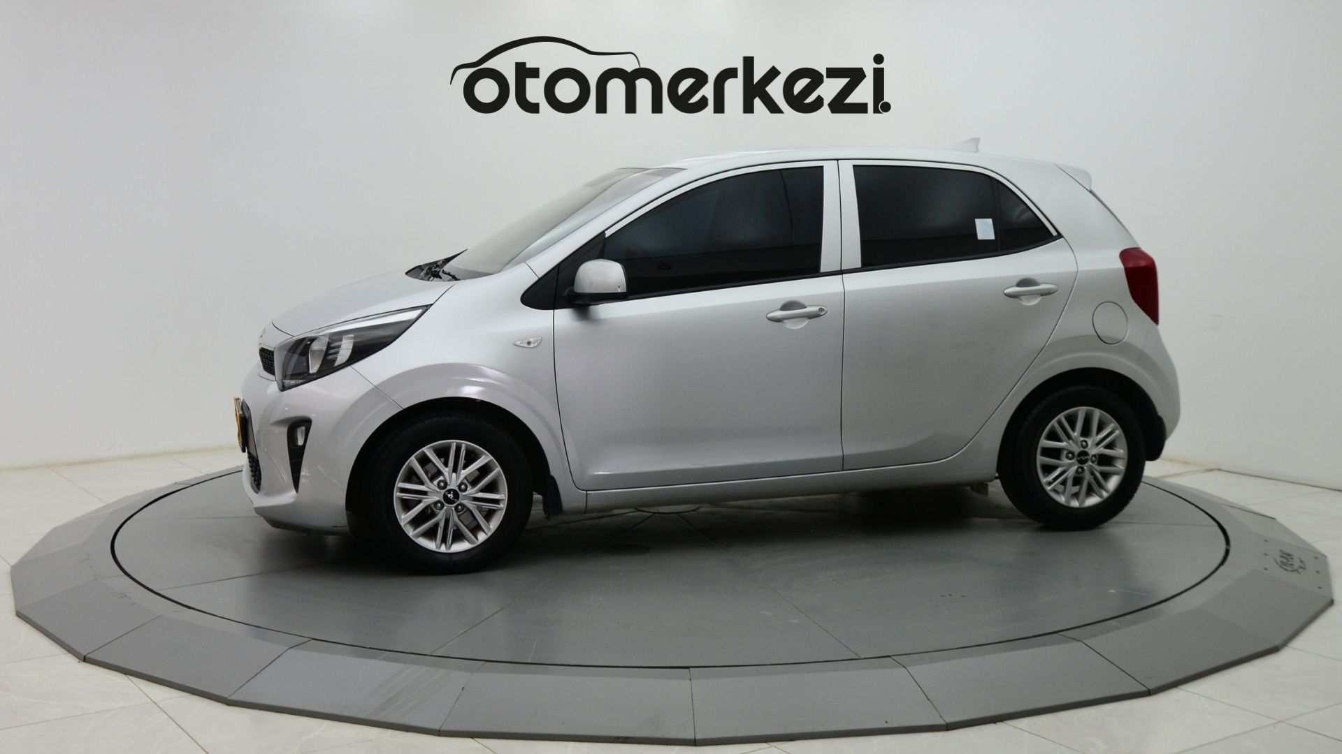 KIA PICANTO 4