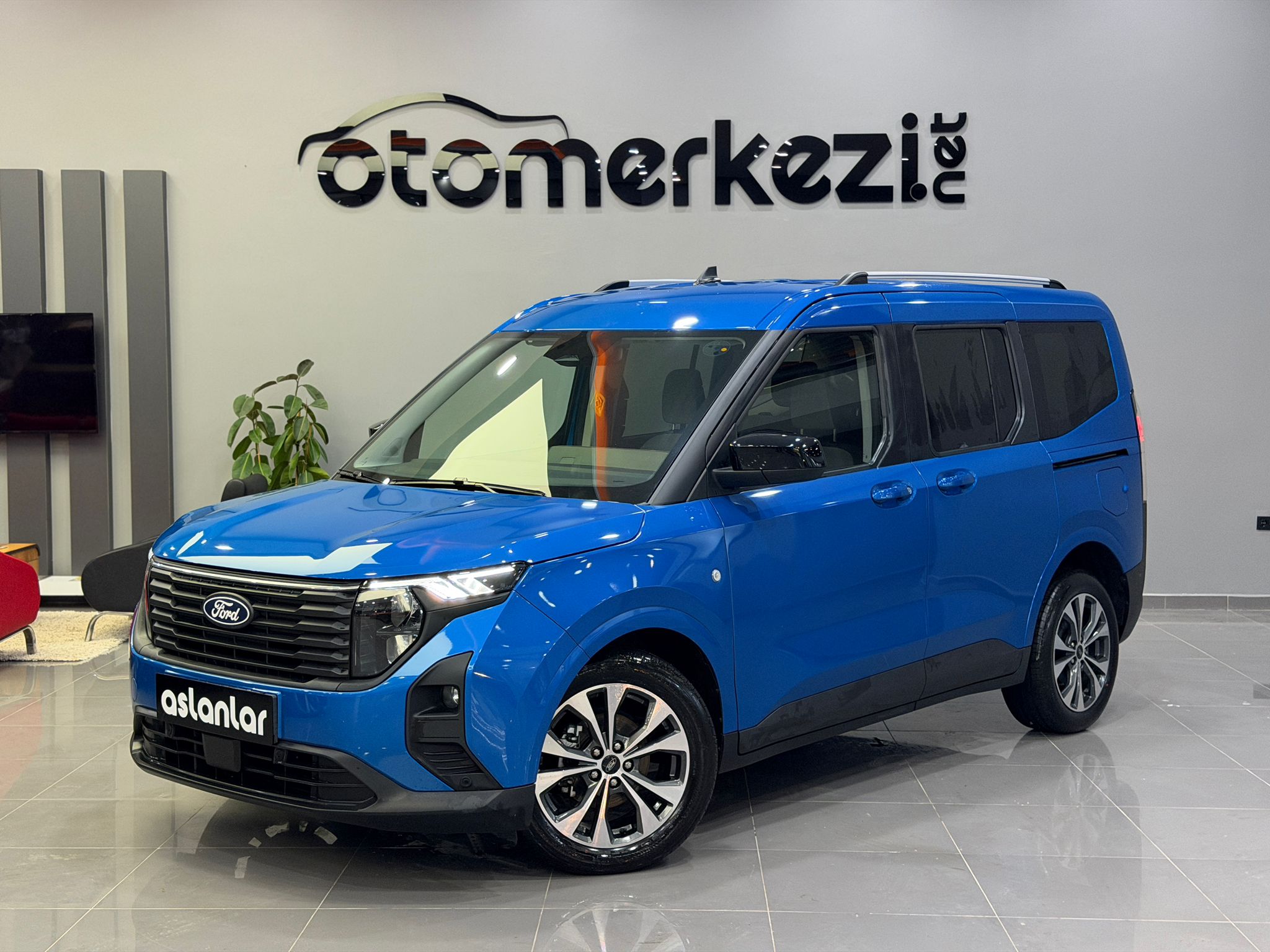 FORD TOURNEOCONNECTKOMBI 2