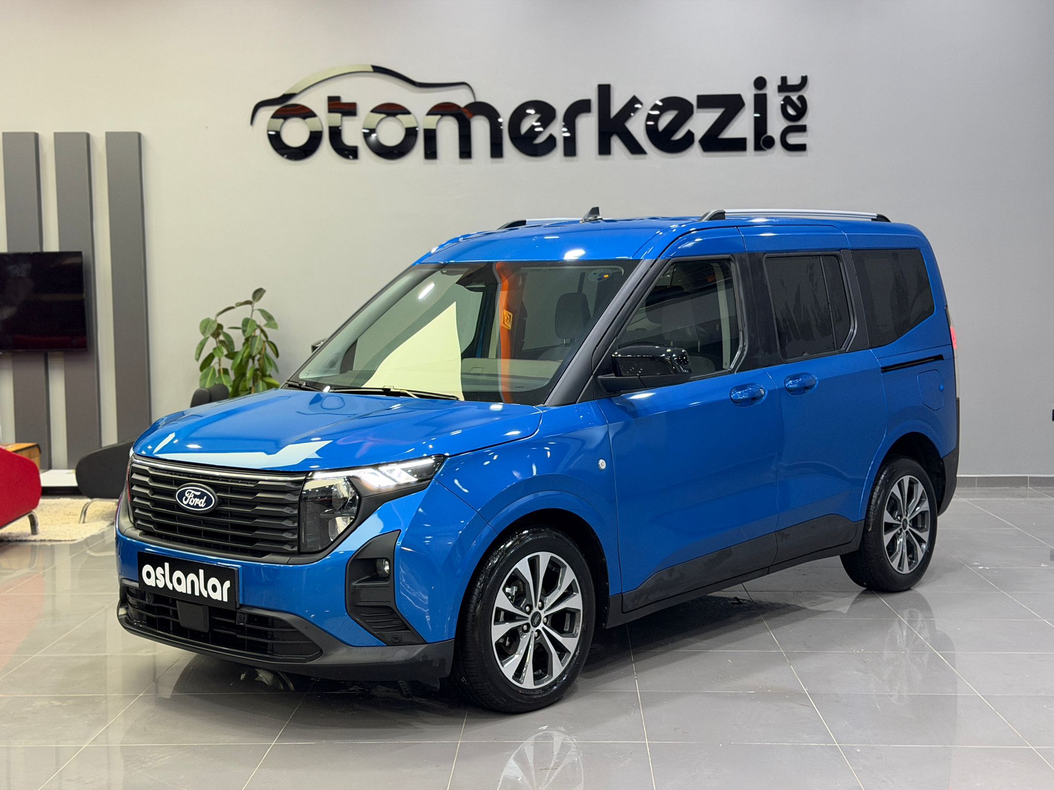FORD TOURNEOCONNECTKOMBI 10