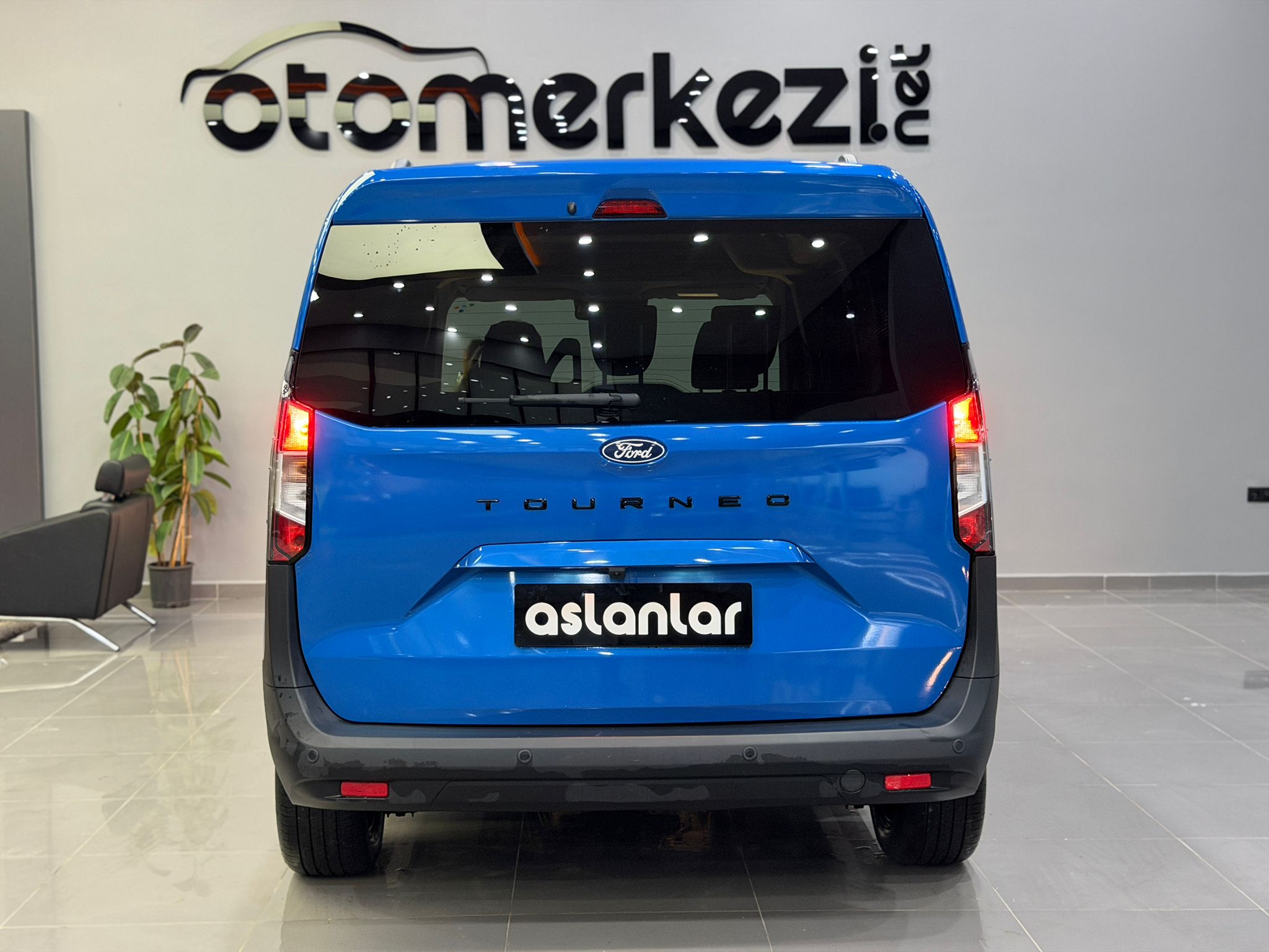FORD TOURNEOCONNECTKOMBI 16