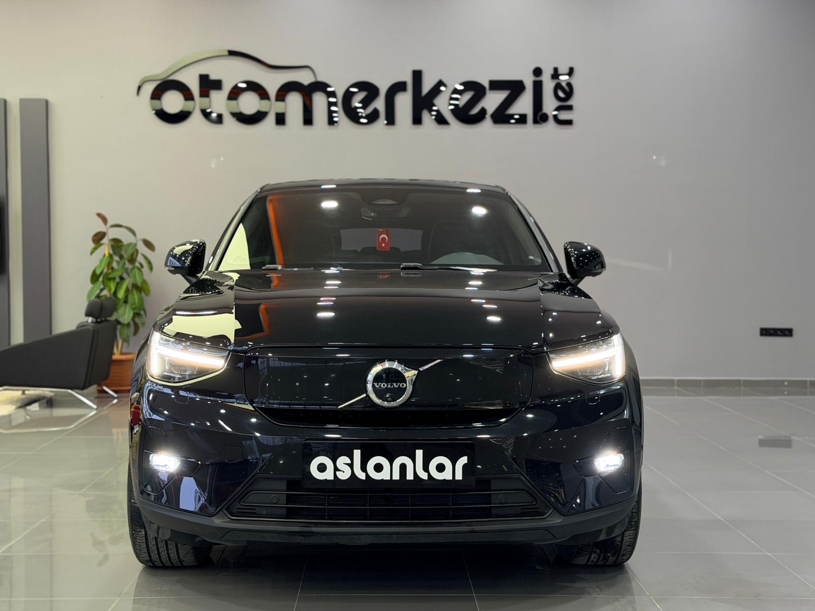 VOLVO C40 6
