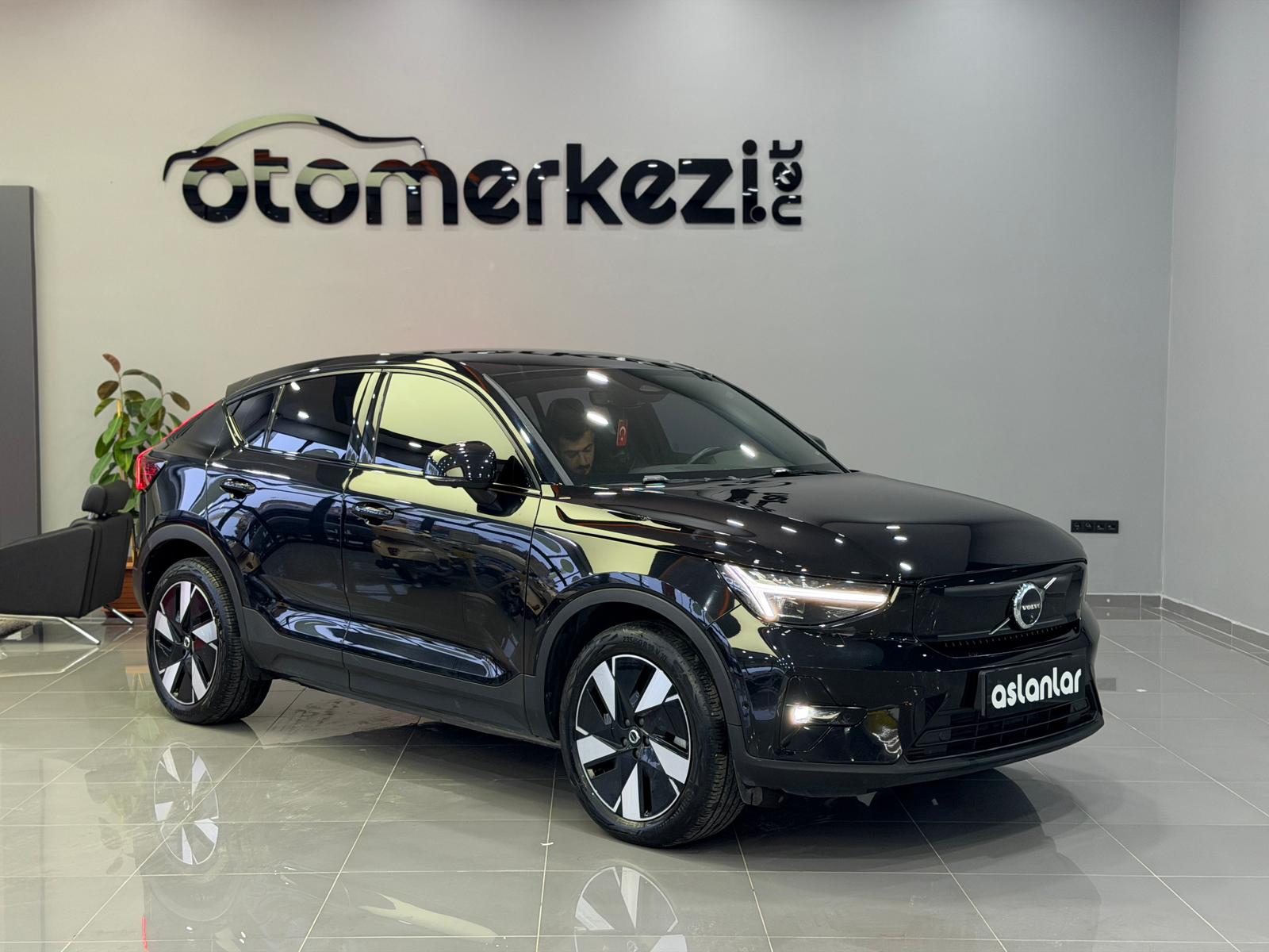 VOLVO C40 17