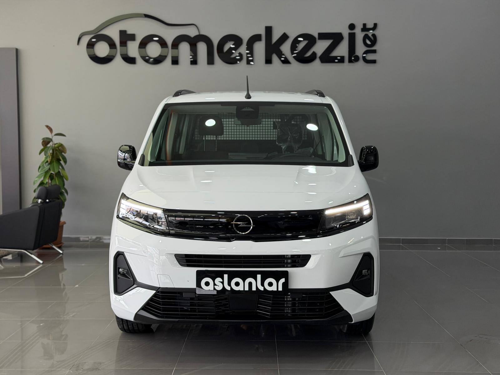 OPEL COMBO 15
