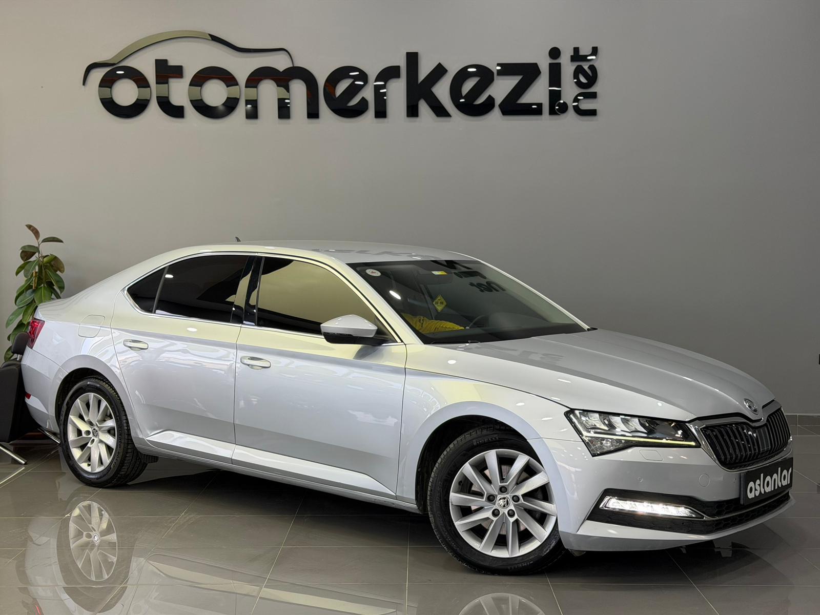 SKODA SUPERB 25