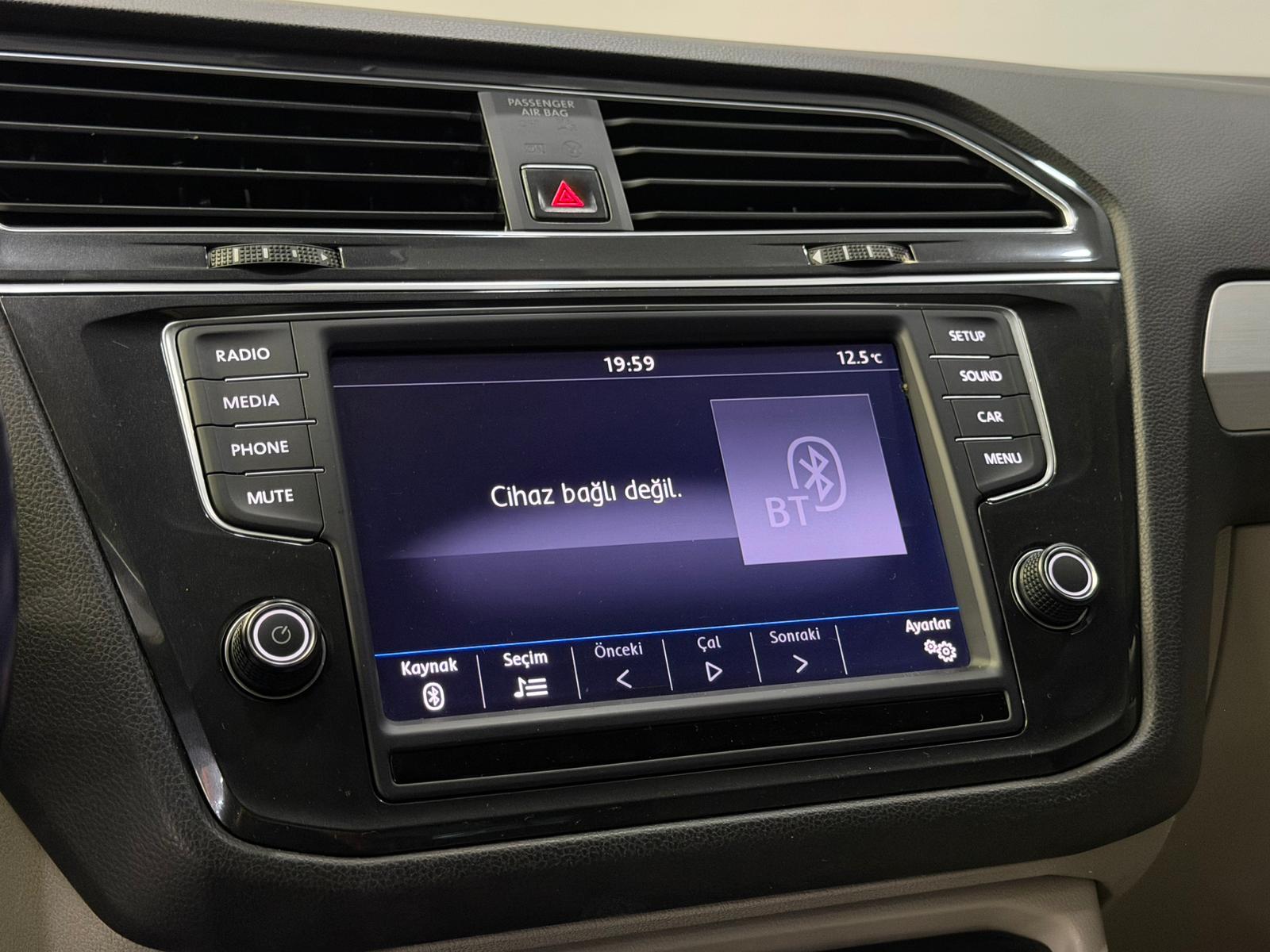 VOLKSWAGEN TIGUAN 13