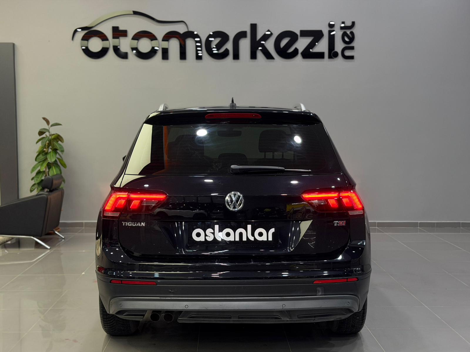 VOLKSWAGEN TIGUAN 14