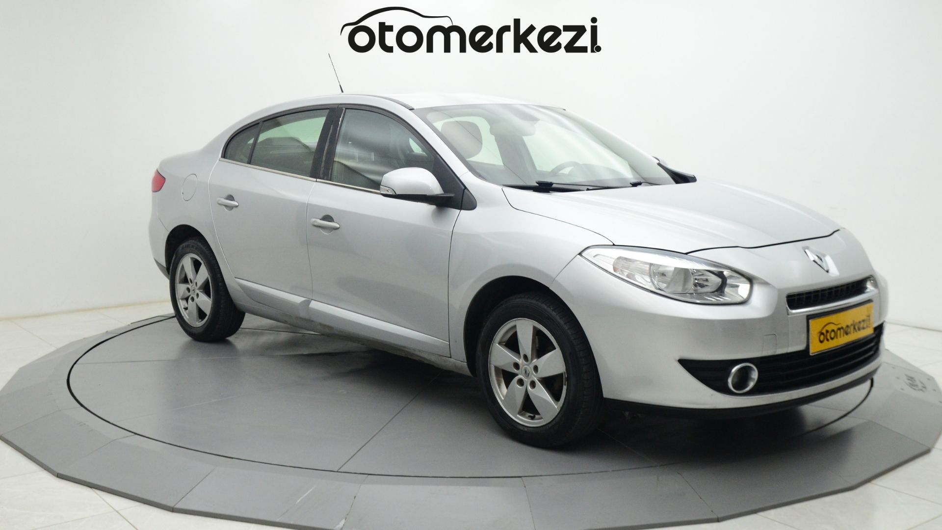 RENAULT FLUENCE 1
