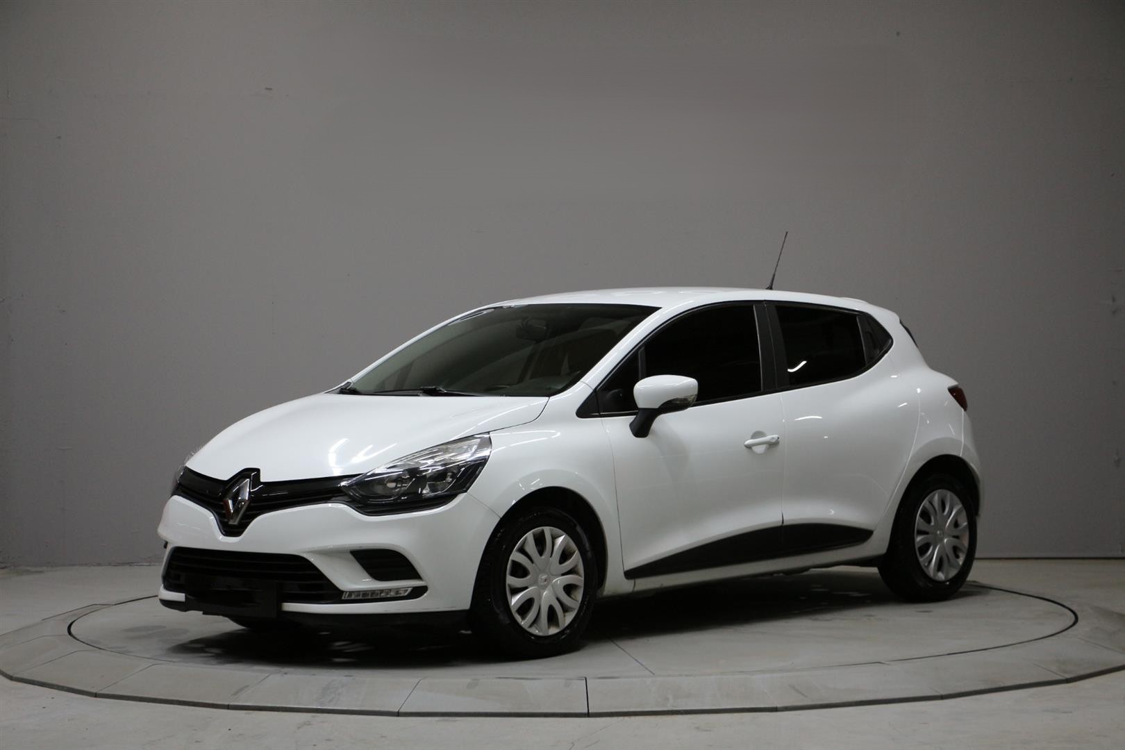 RENAULT CLIO 1