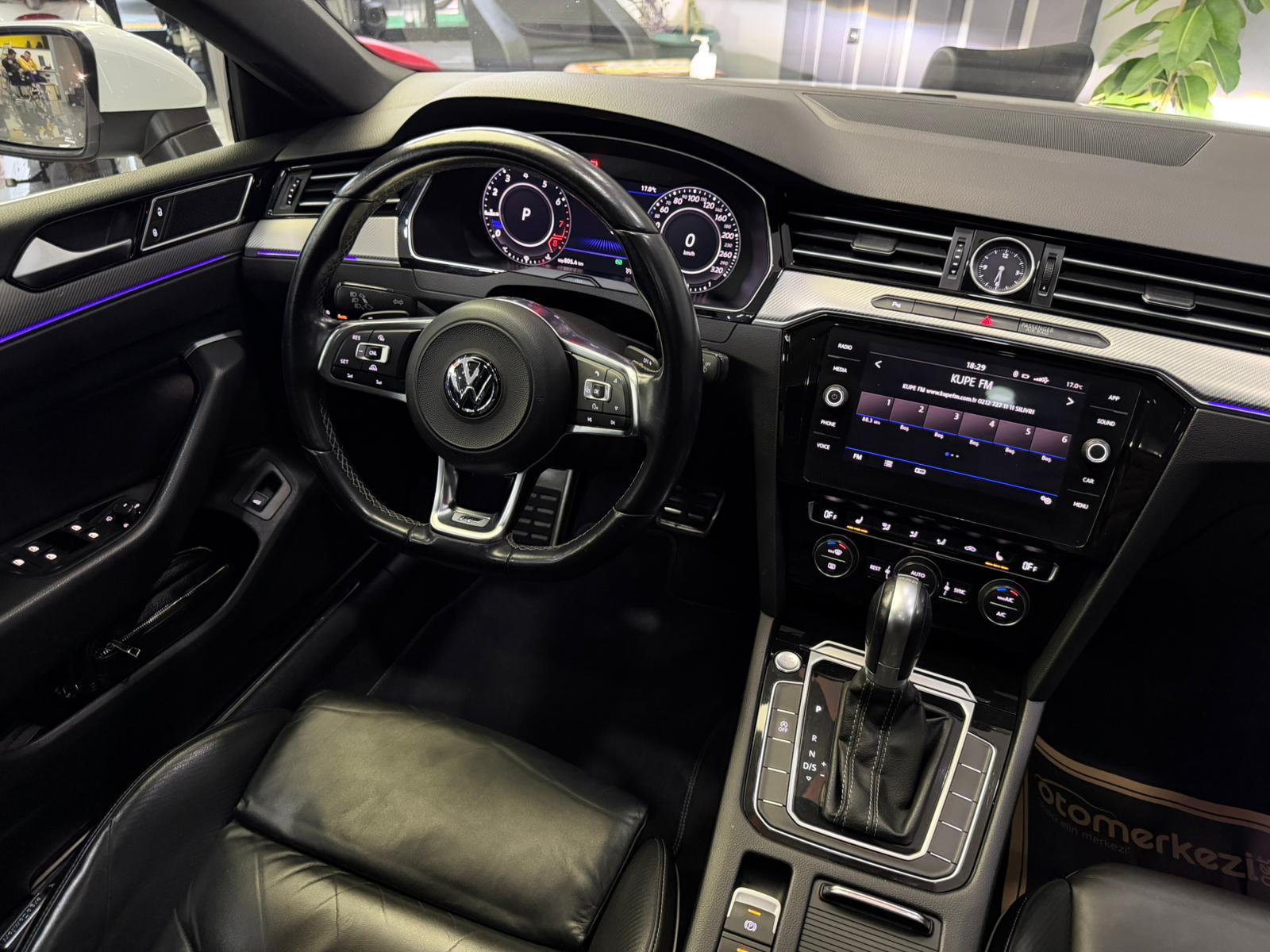 VOLKSWAGEN ARTEON 18