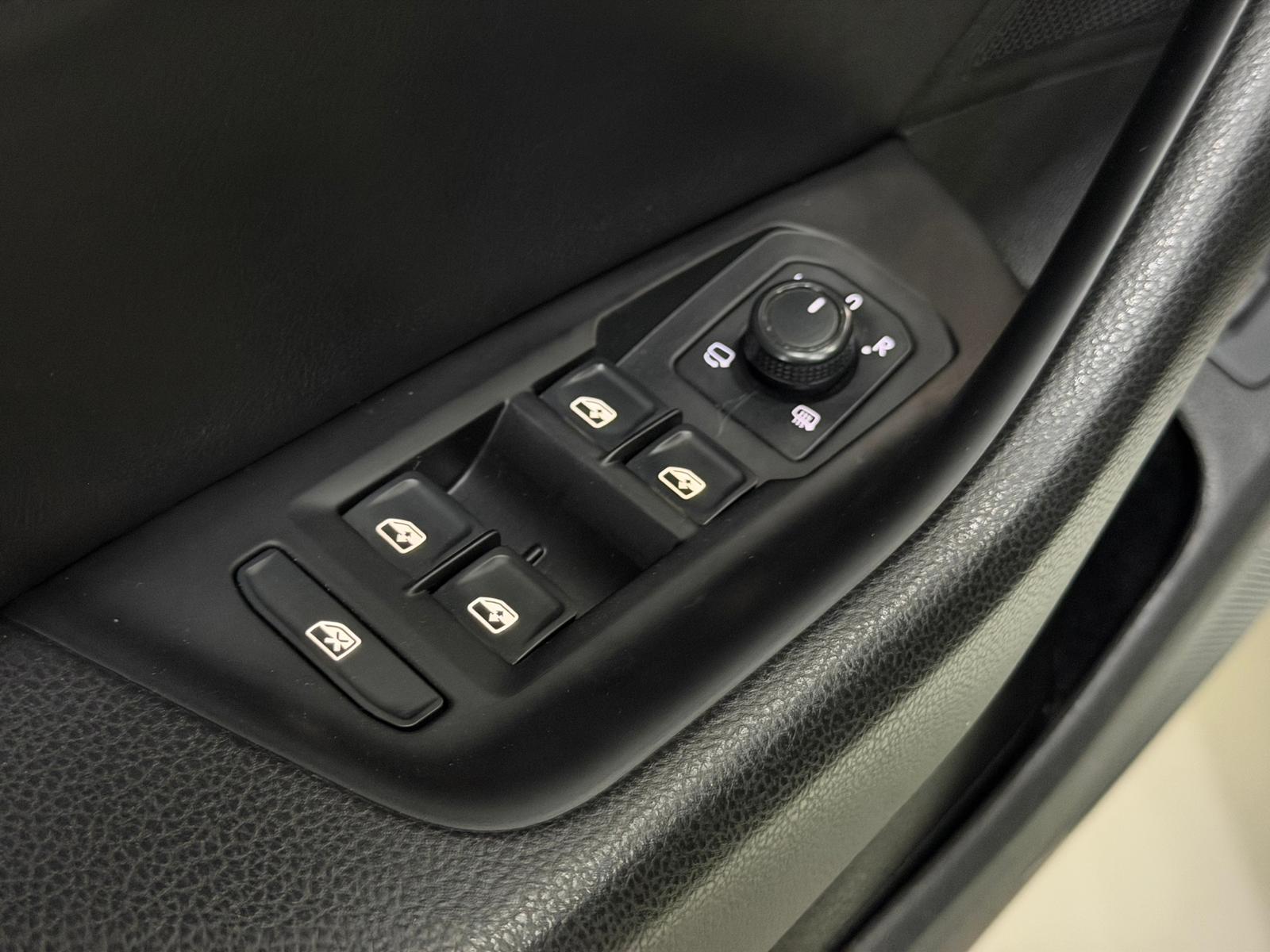 VOLKSWAGEN ARTEON 19