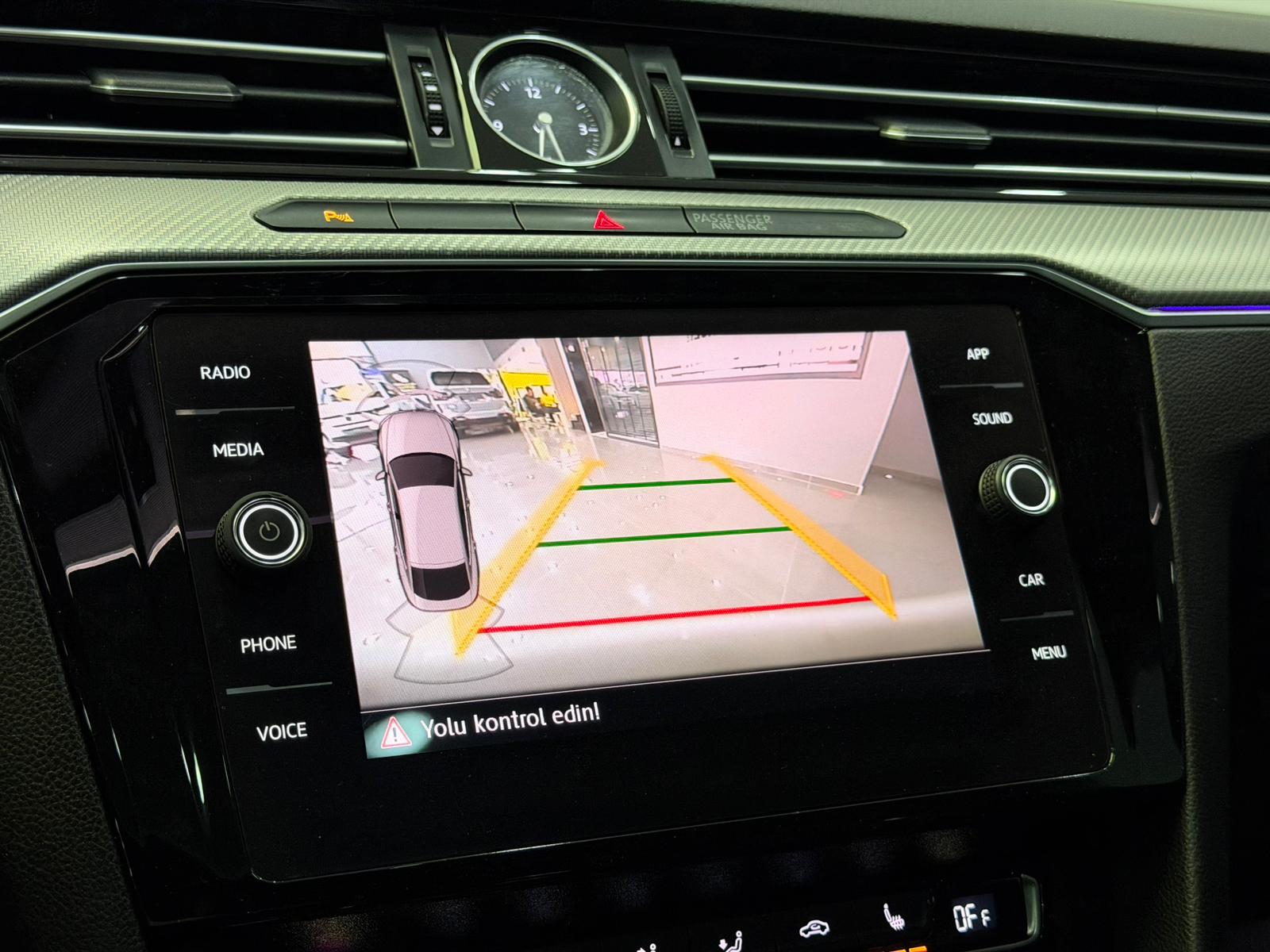 VOLKSWAGEN ARTEON 26