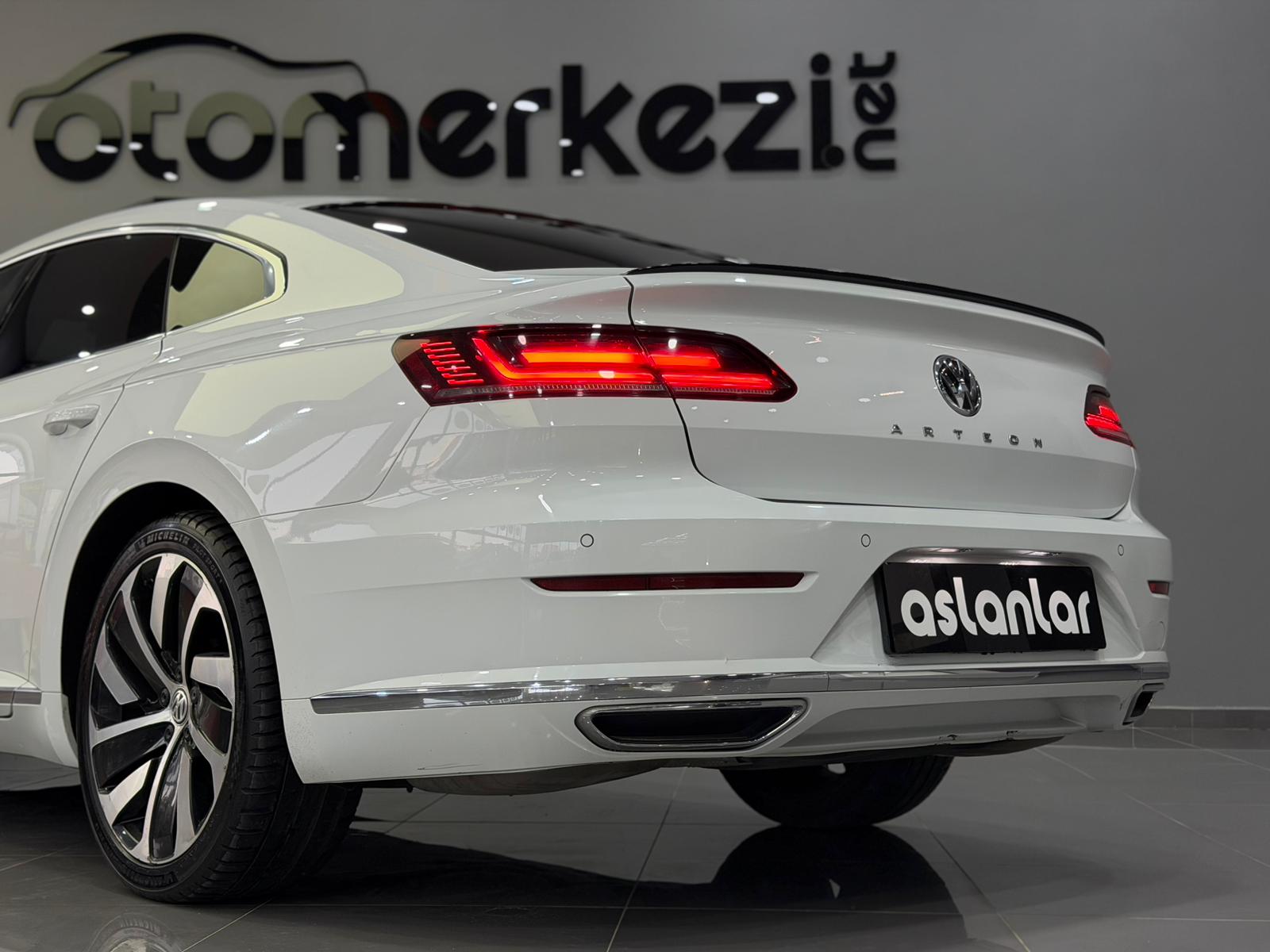 VOLKSWAGEN ARTEON 27