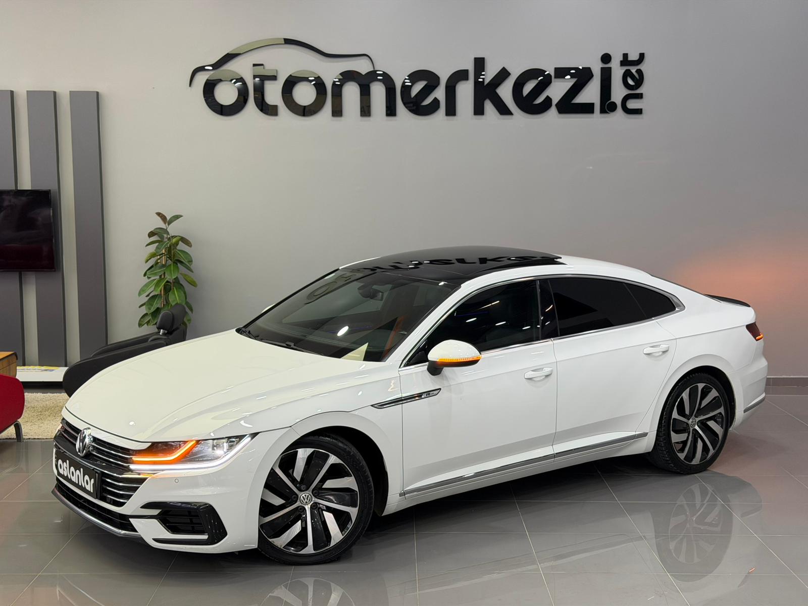 VOLKSWAGEN ARTEON 32
