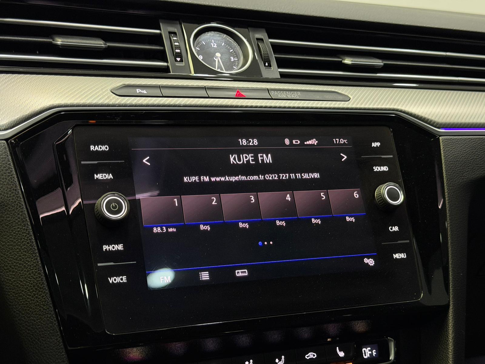 VOLKSWAGEN ARTEON 34