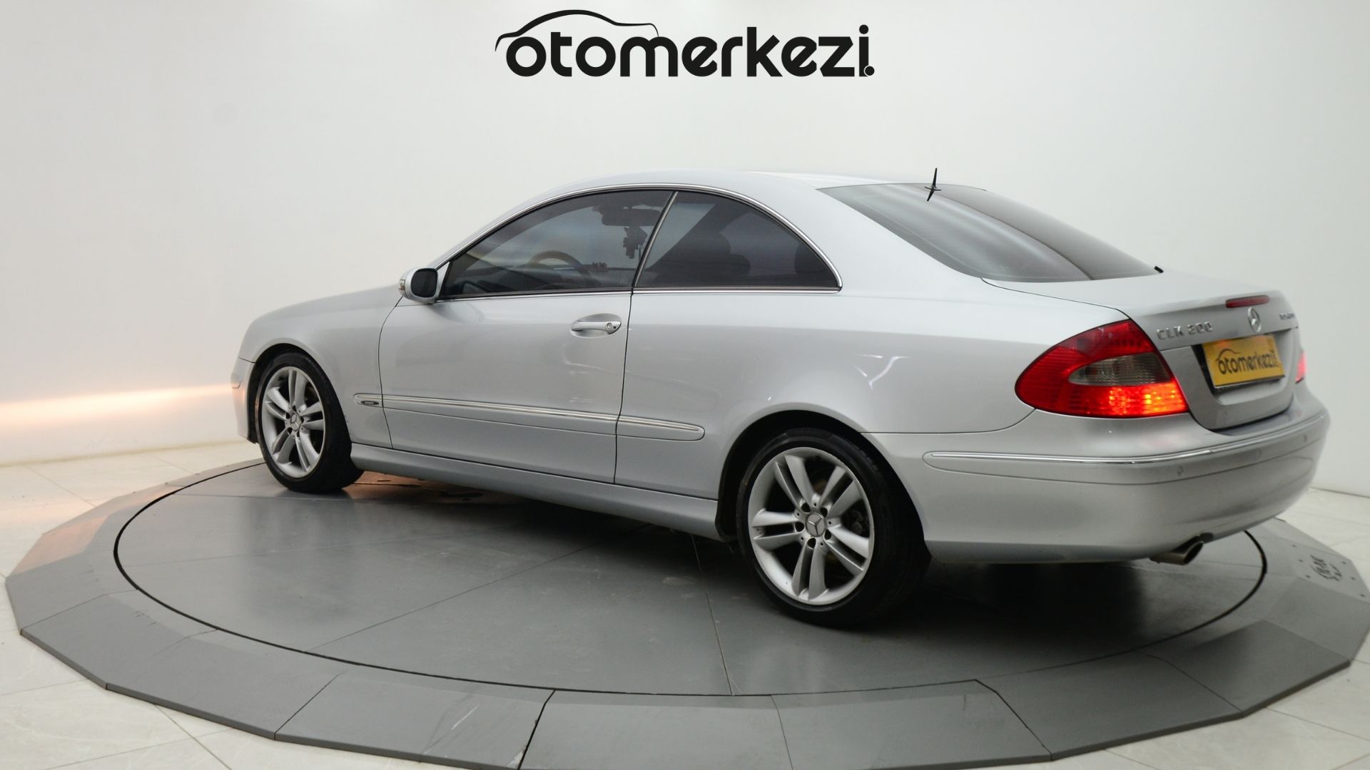 MERCEDES CLK 9