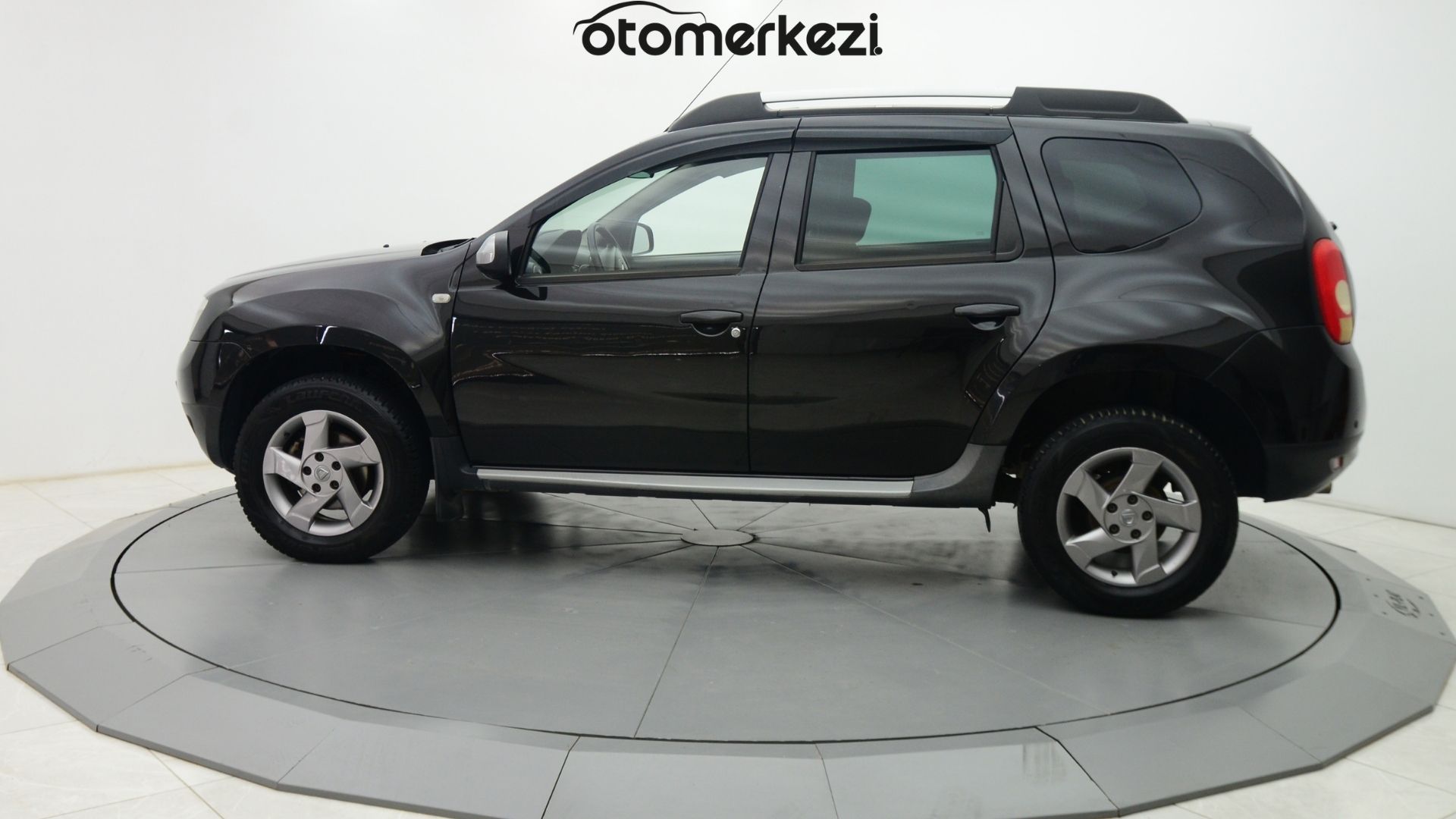 DACIA DUSTER 6