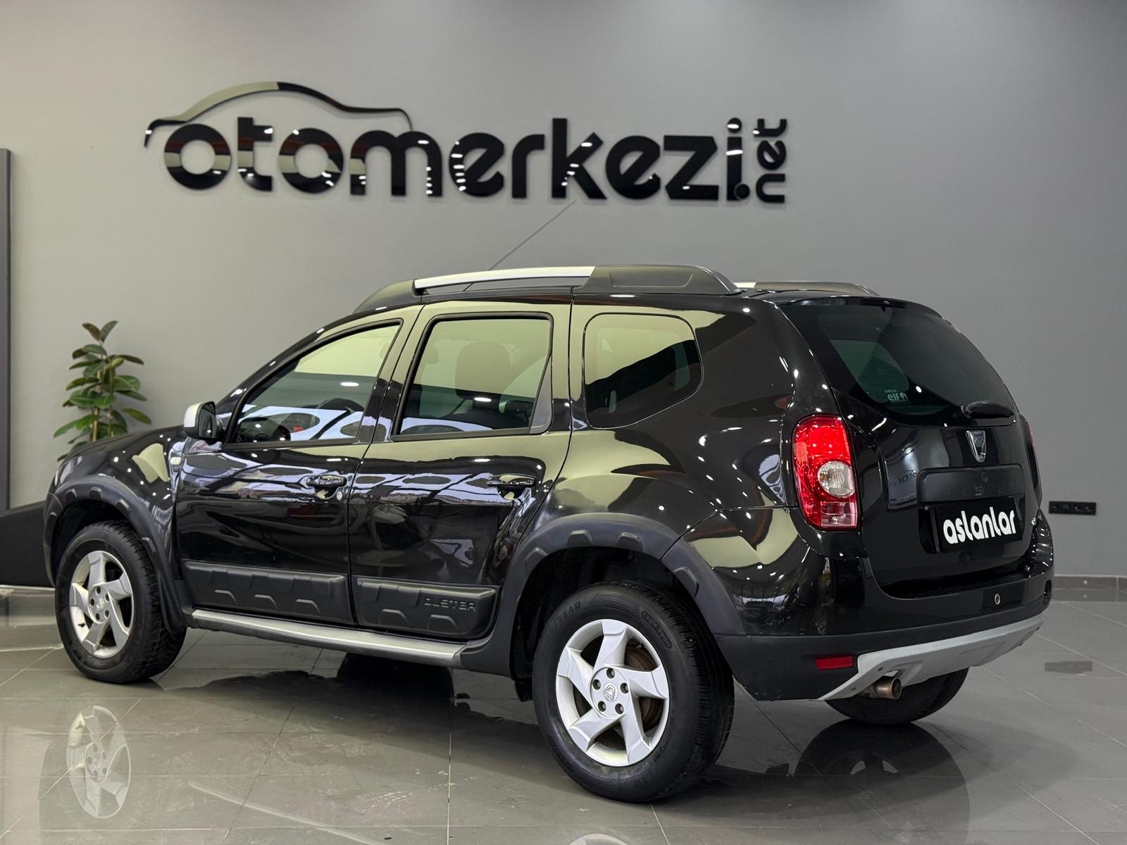DACIA DUSTER 16