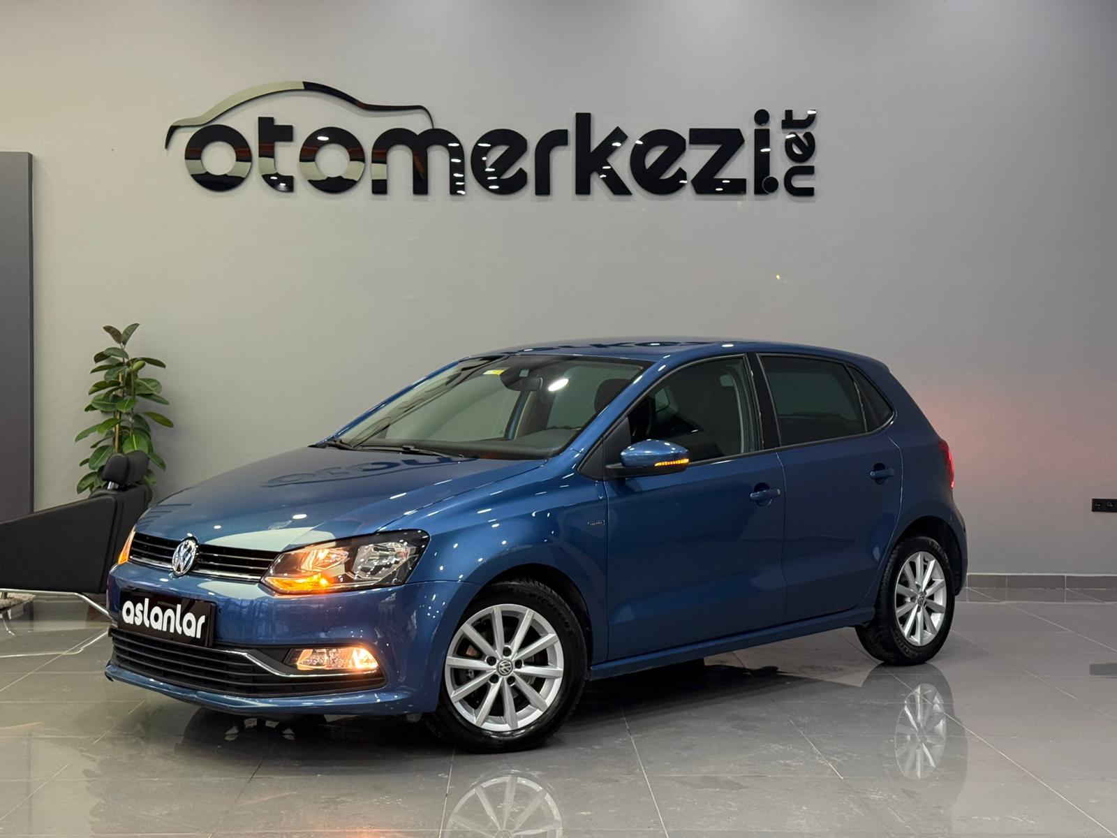 VOLKSWAGEN POLO 2