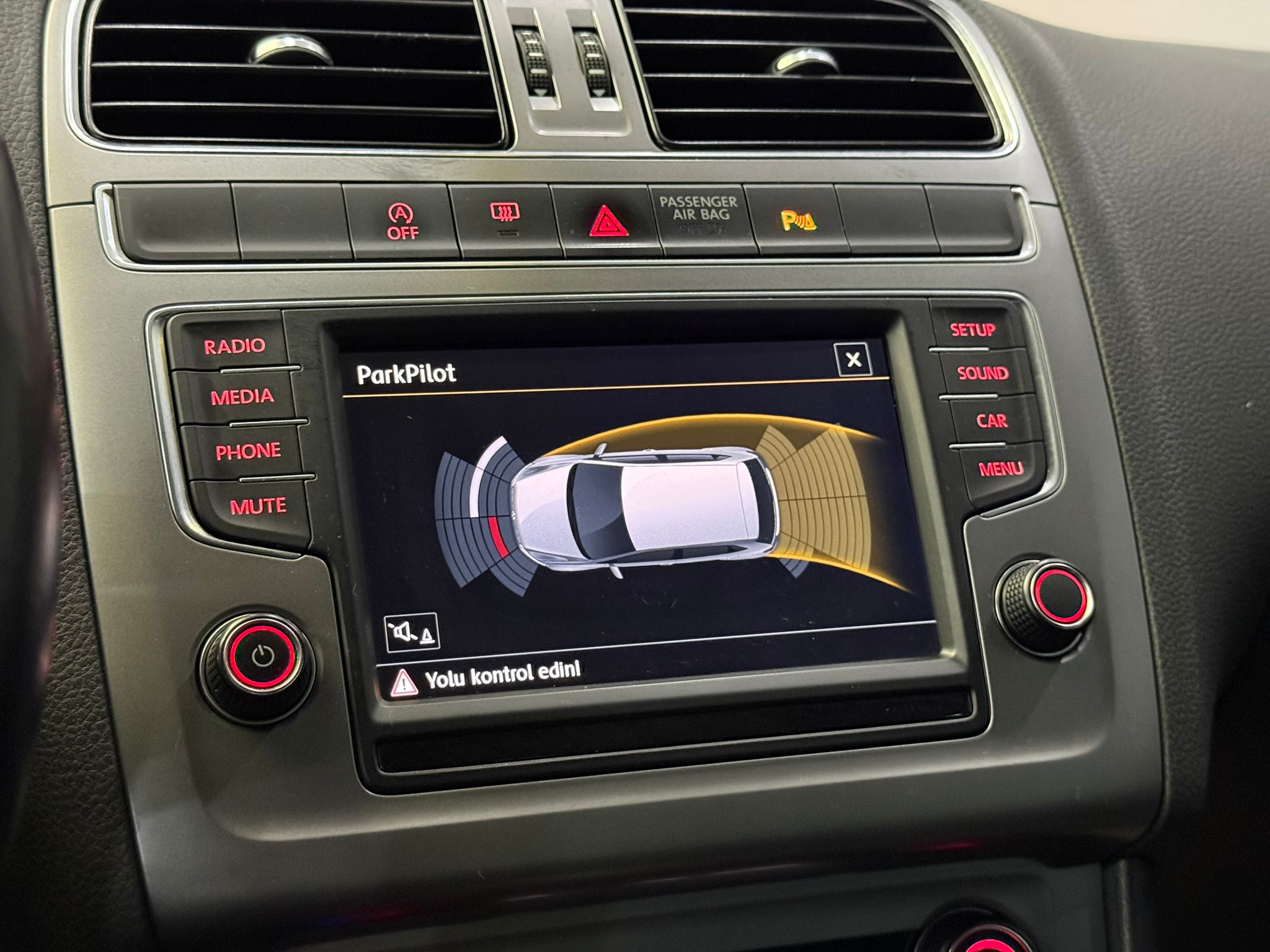 VOLKSWAGEN POLO 4