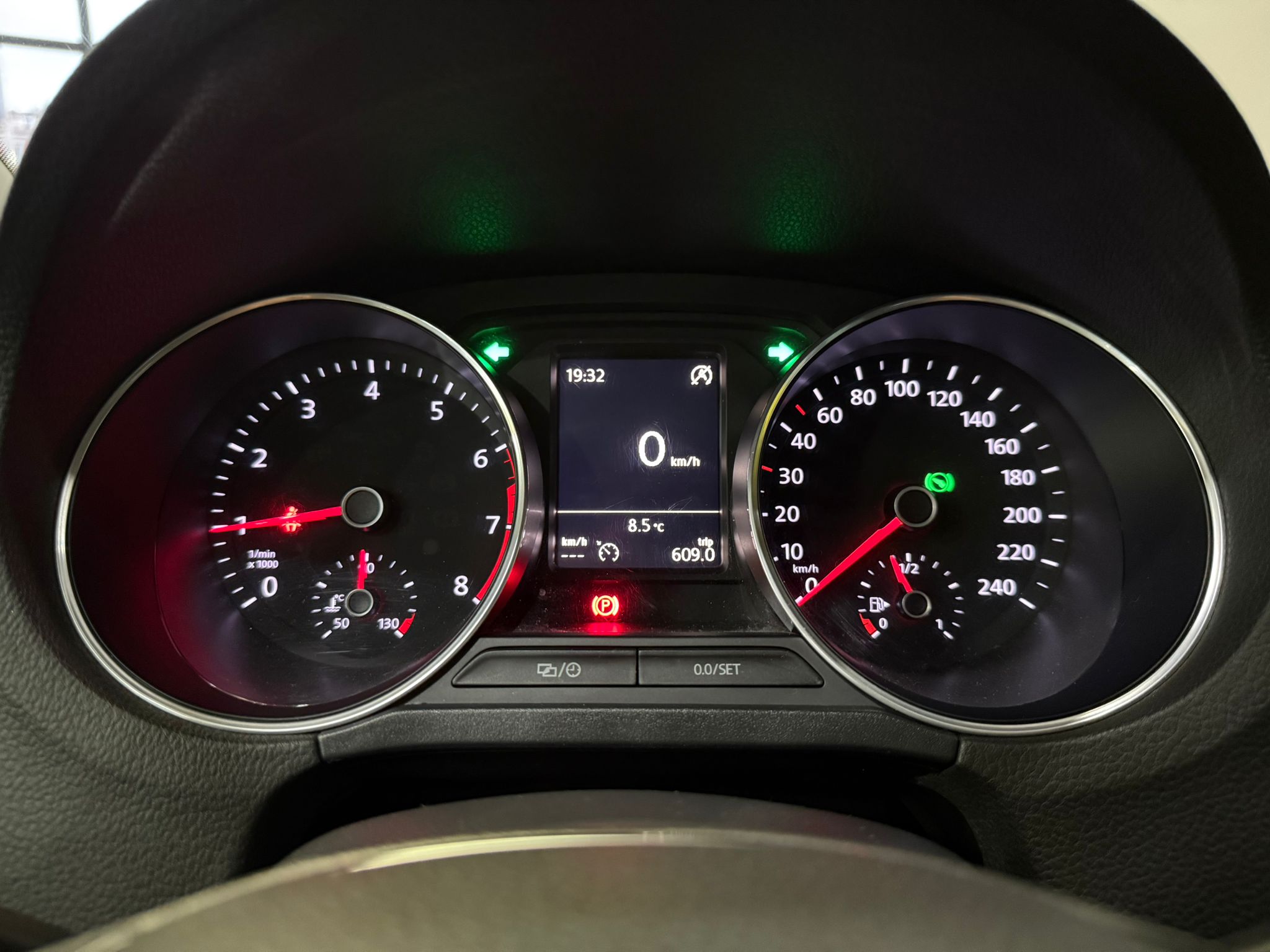 VOLKSWAGEN POLO 10