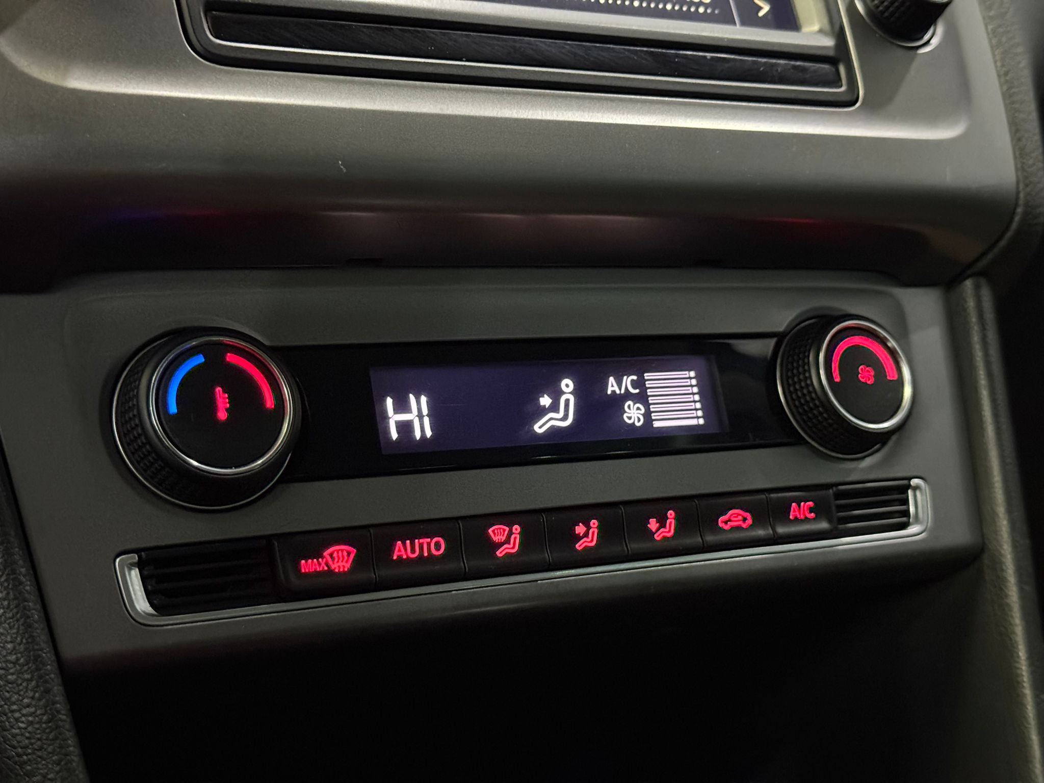VOLKSWAGEN POLO 14