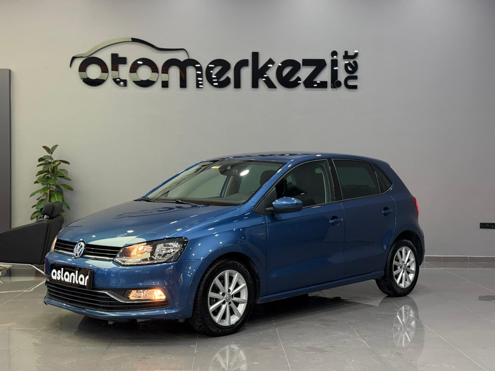 VOLKSWAGEN POLO 21