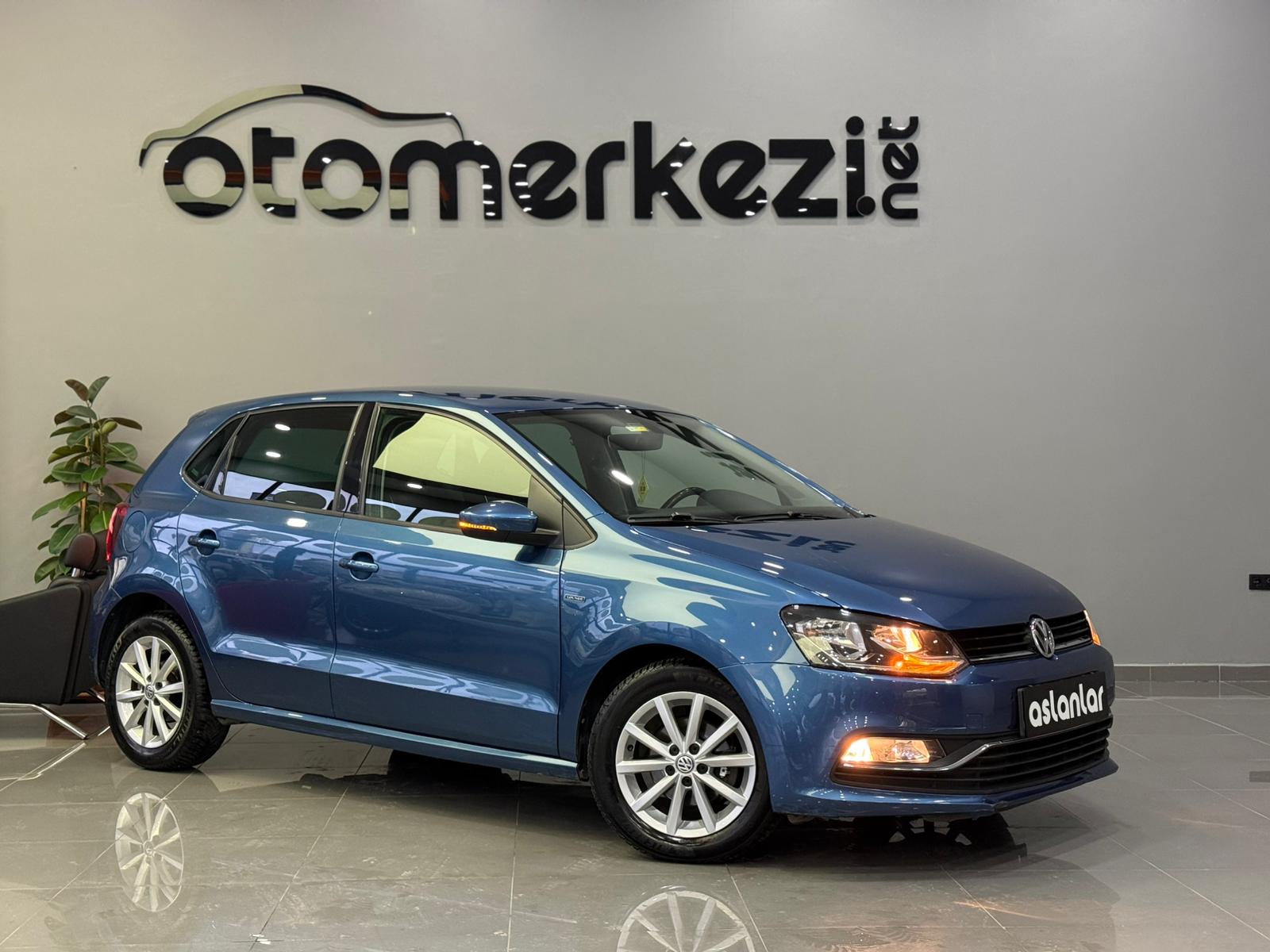 VOLKSWAGEN POLO 24