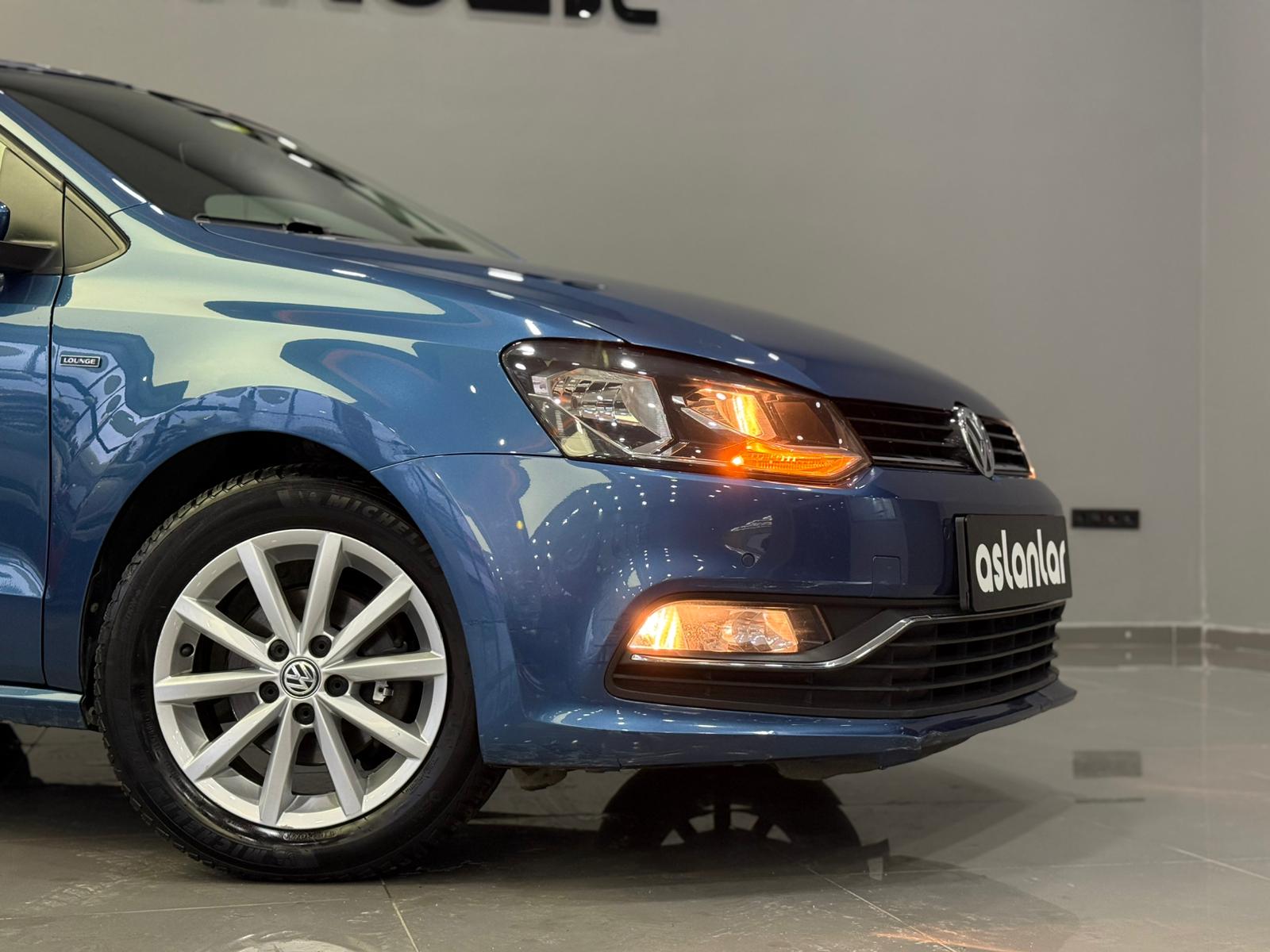 VOLKSWAGEN POLO 25