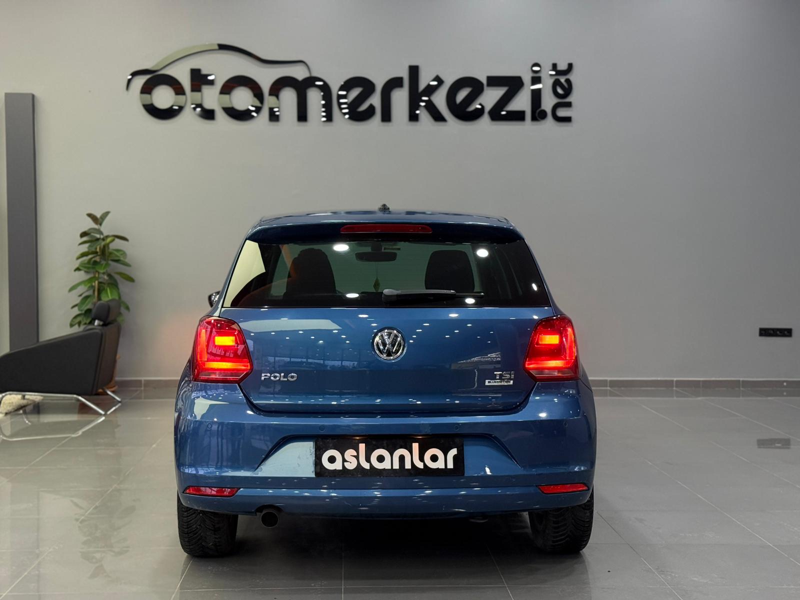 VOLKSWAGEN POLO 30
