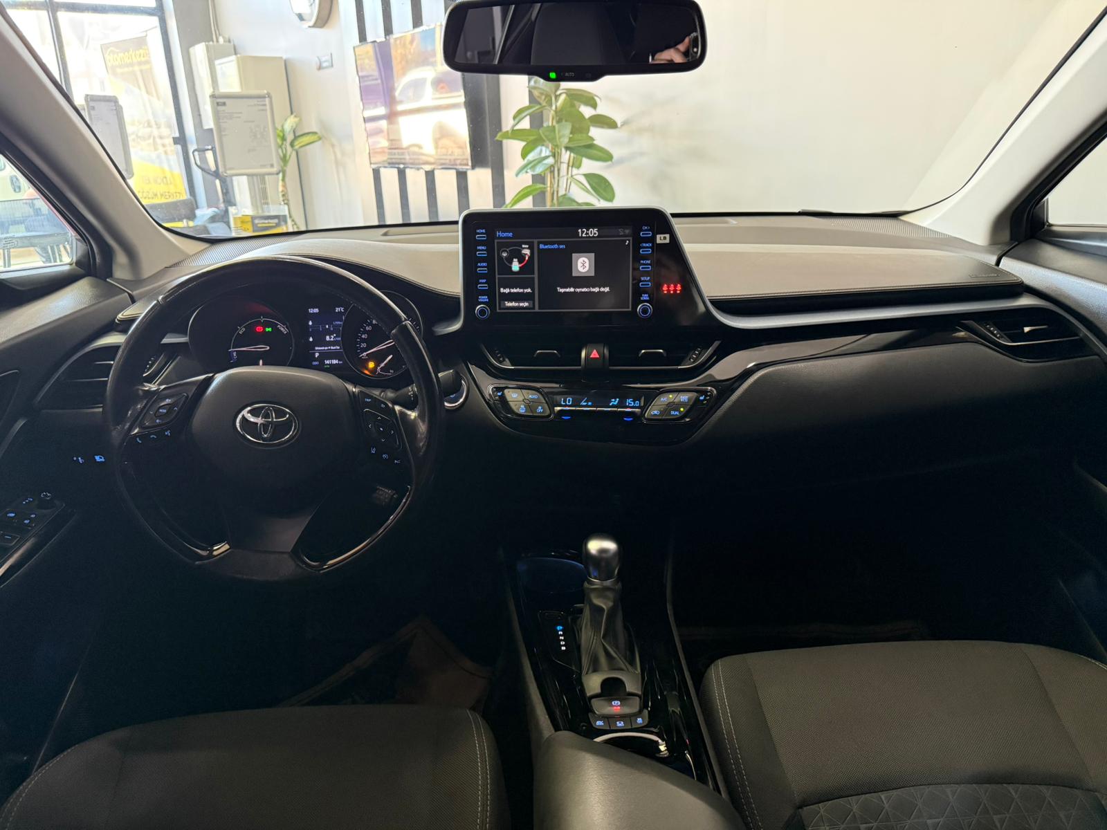 TOYOTA C-HR 15
