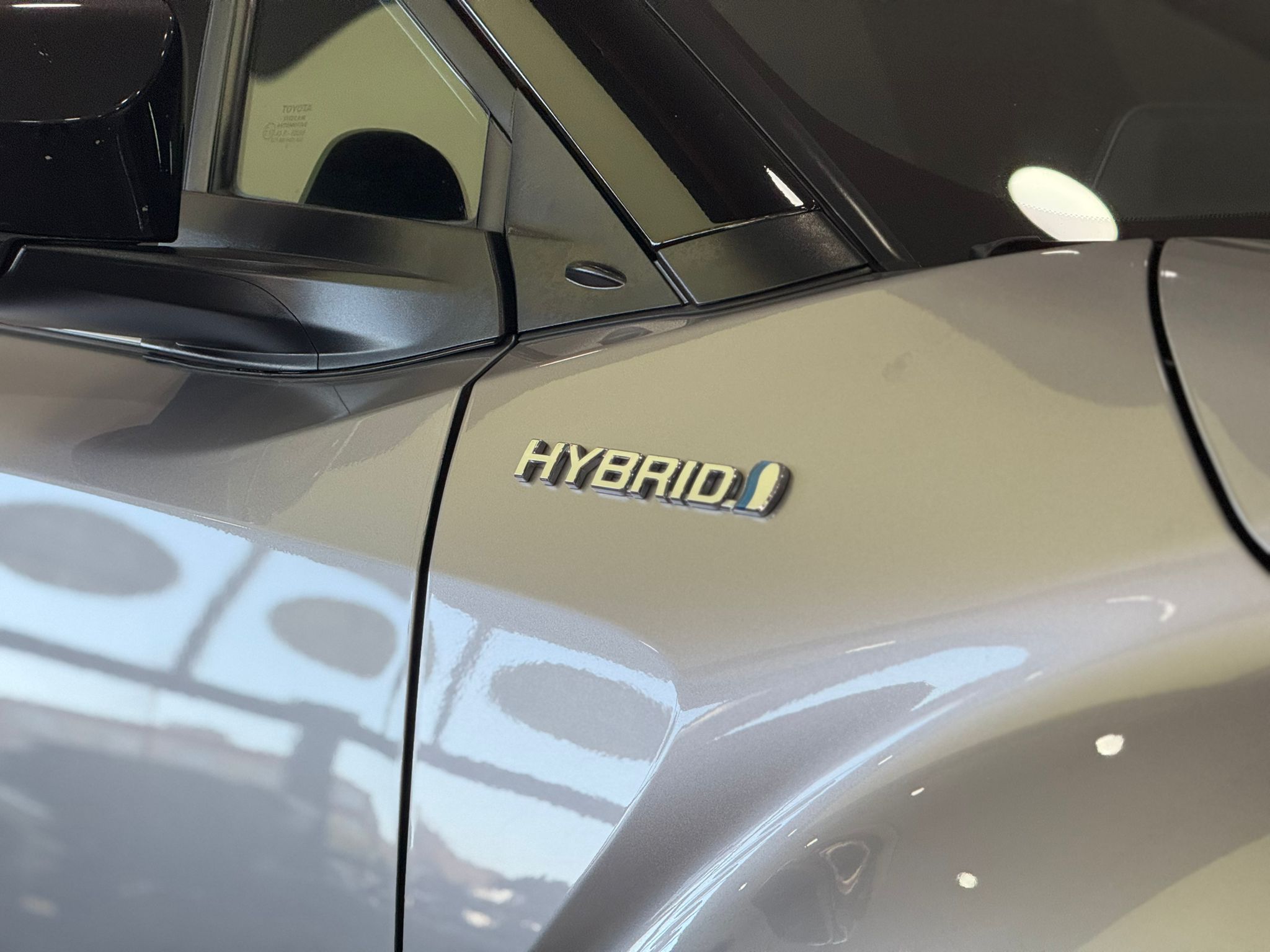 TOYOTA C-HR 19