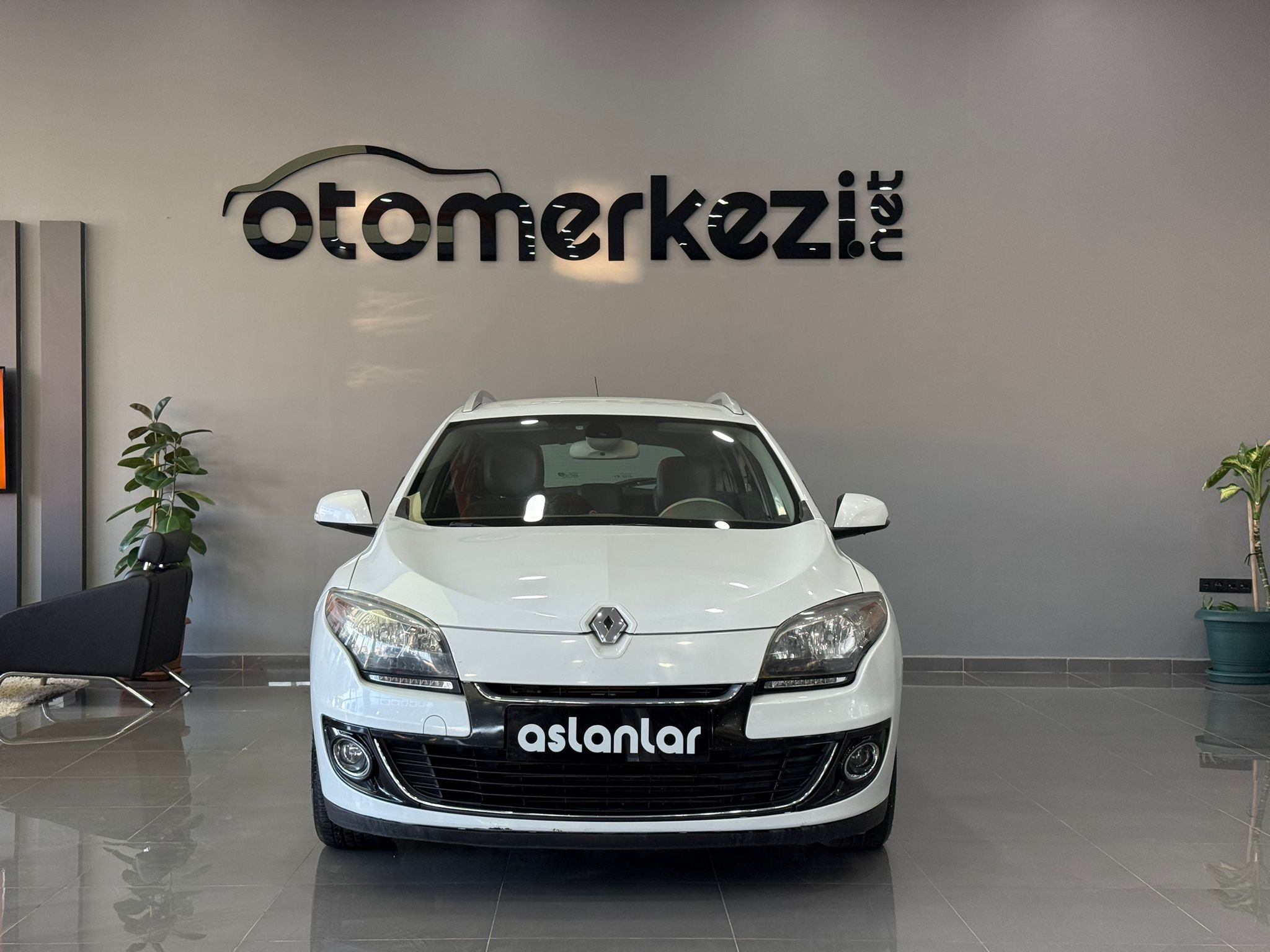 RENAULT MEGANE 8