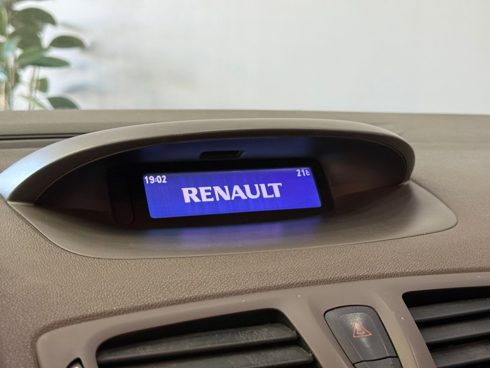 RENAULT MEGANE 9