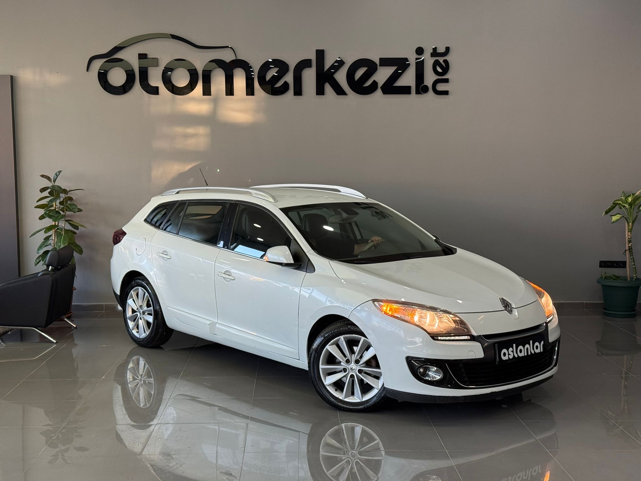 RENAULT MEGANE 10