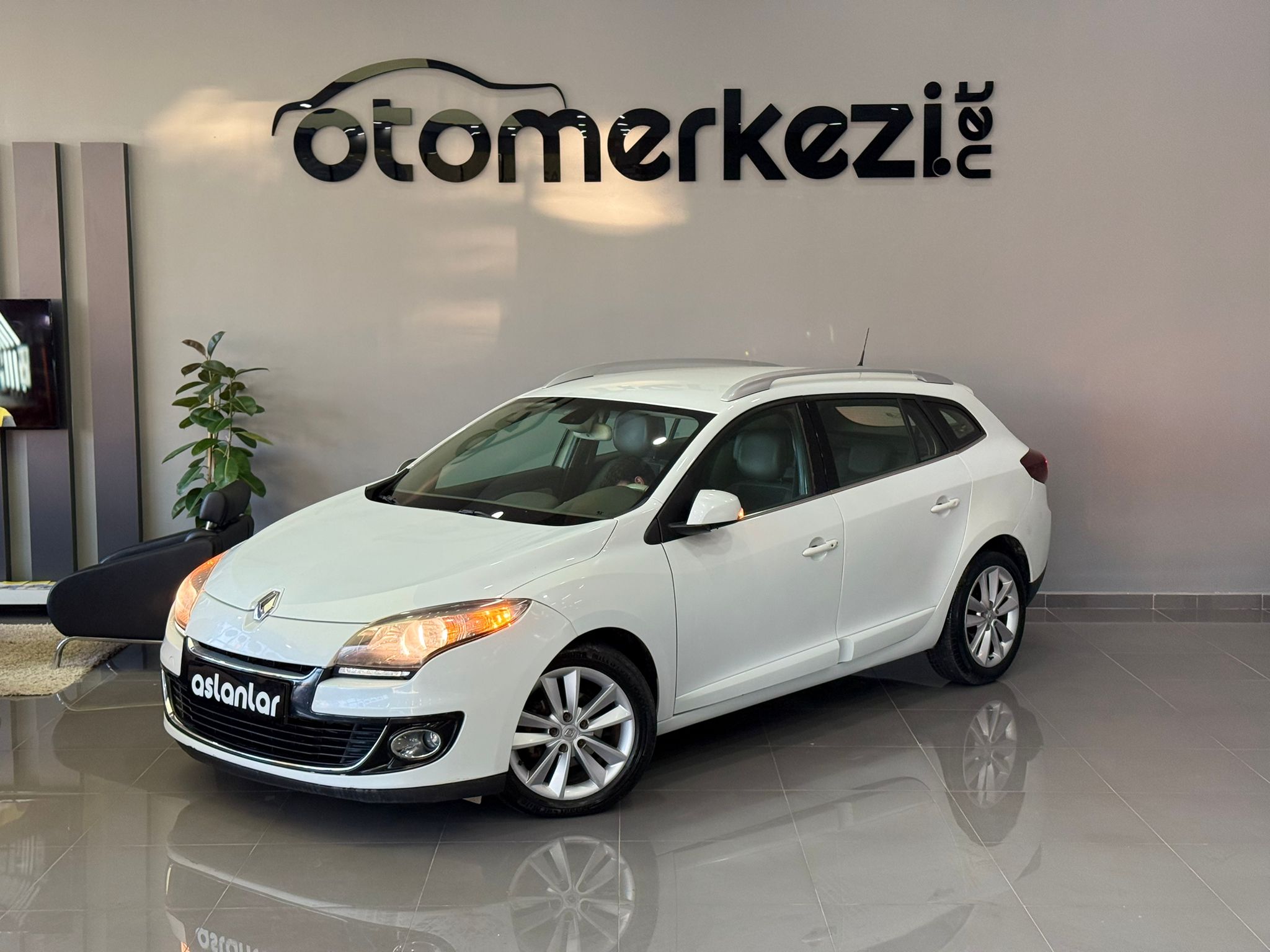 RENAULT MEGANE 16