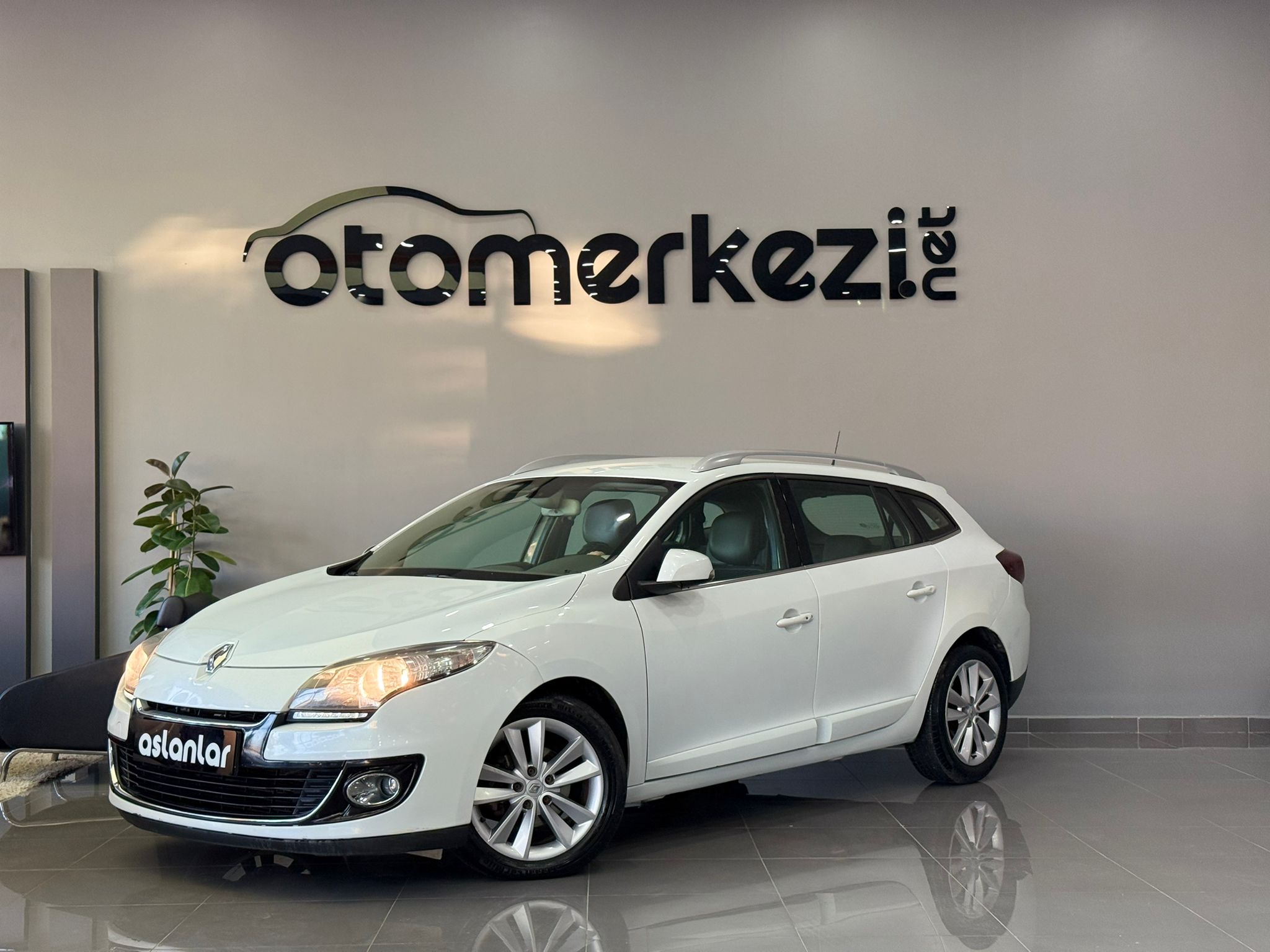 RENAULT MEGANE 18