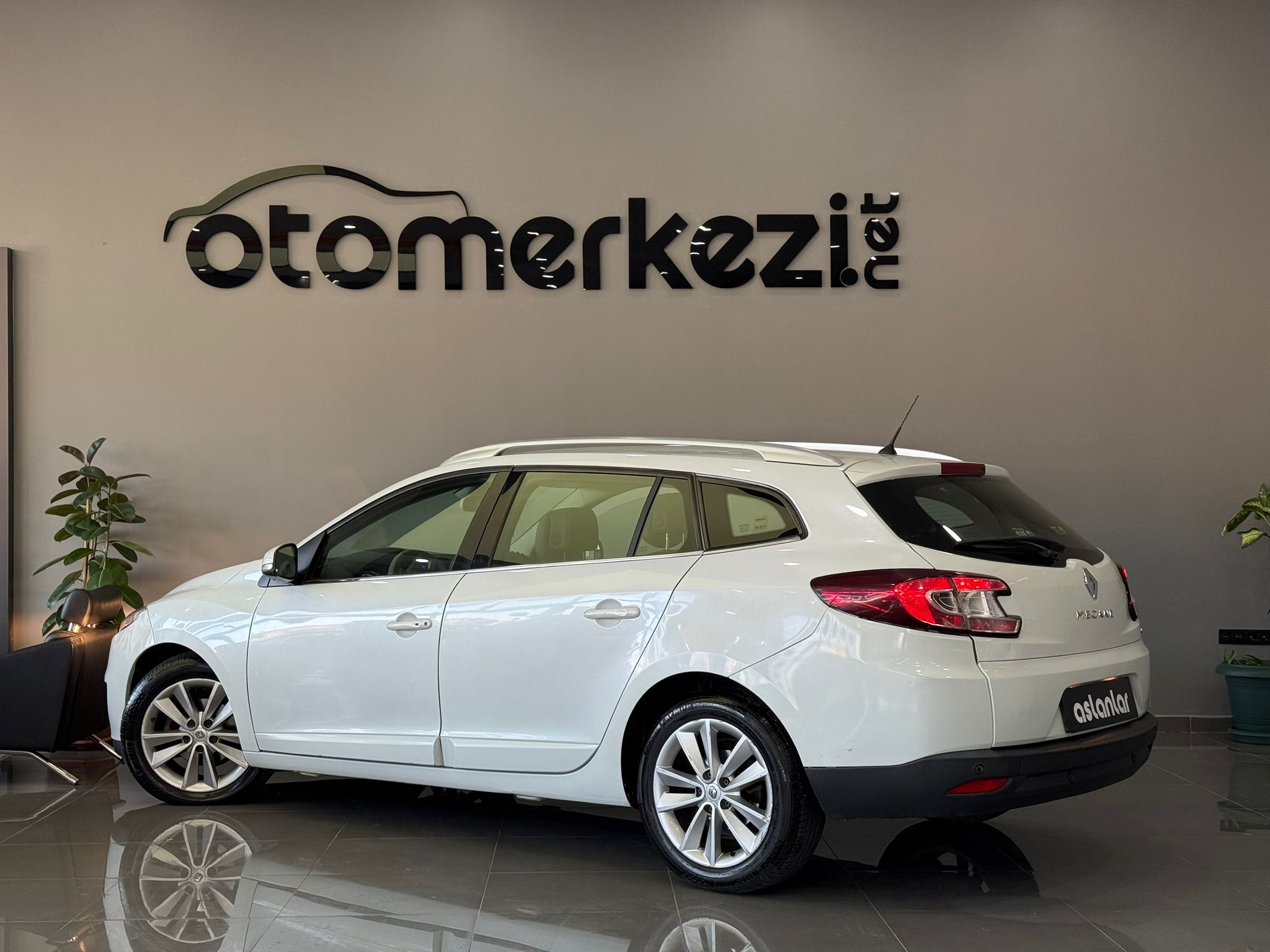 RENAULT MEGANE 21