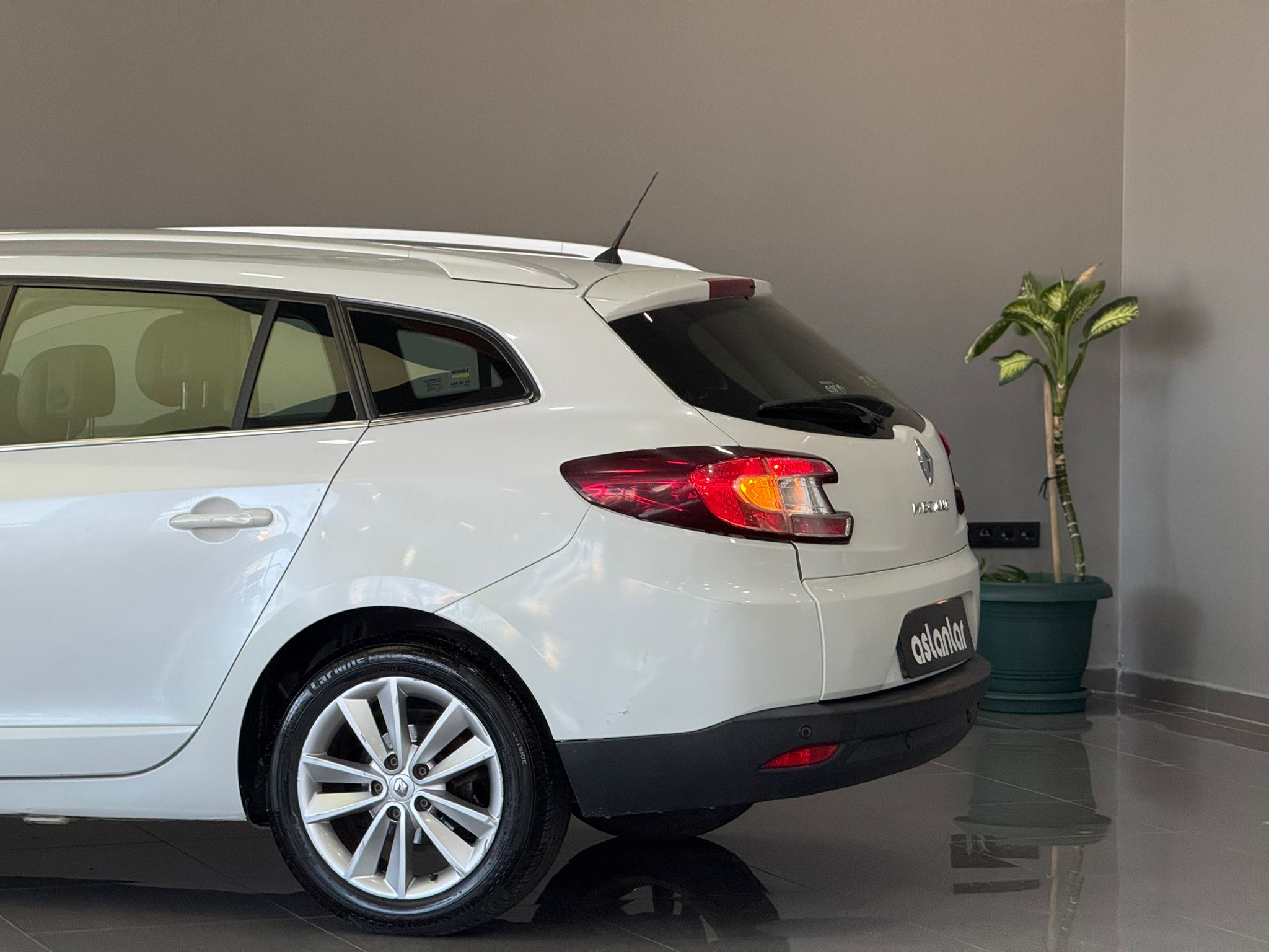 RENAULT MEGANE 26