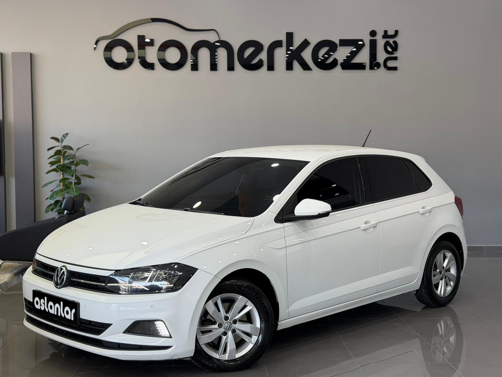 VOLKSWAGEN POLO 1
