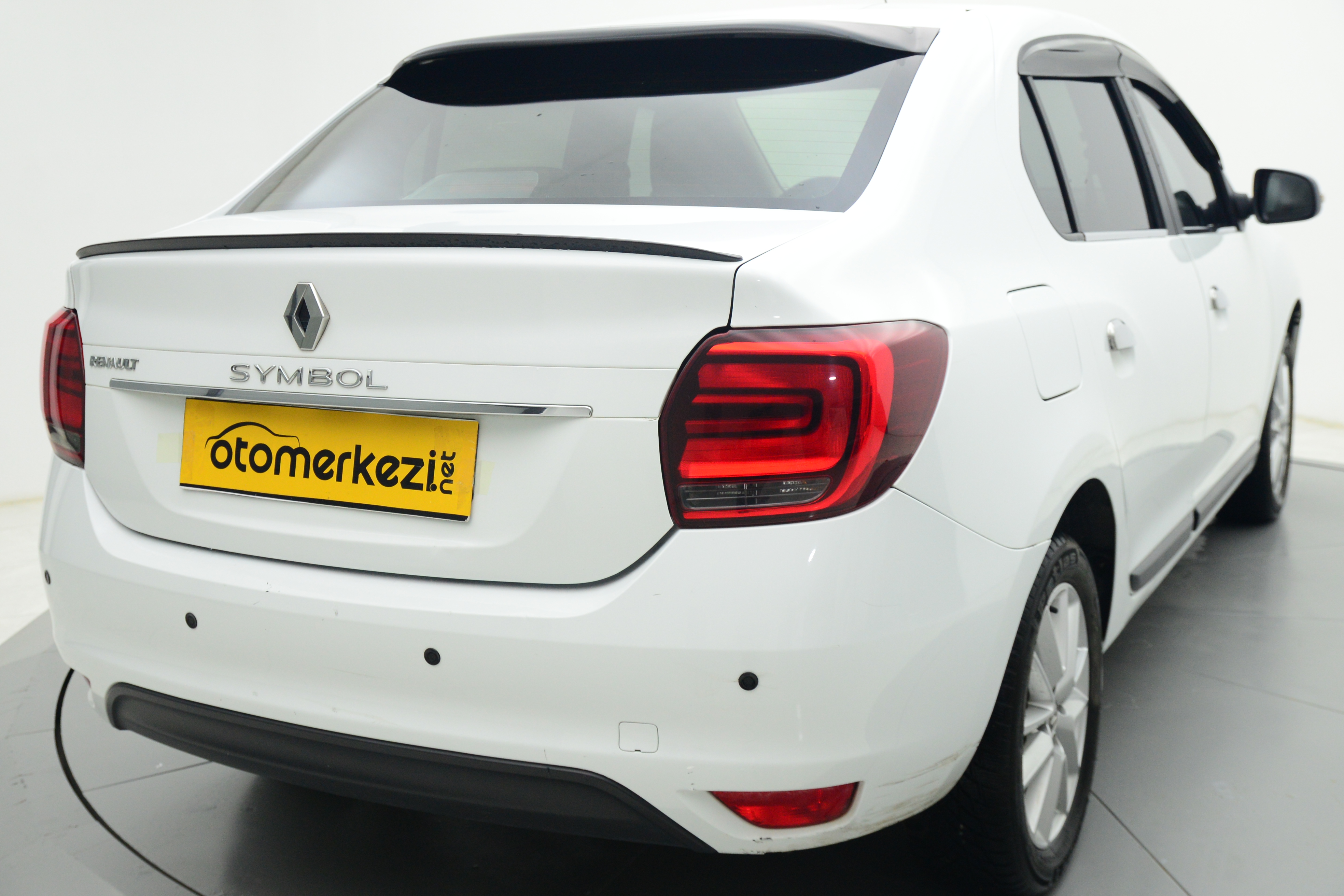 RENAULT SYMBOL 27