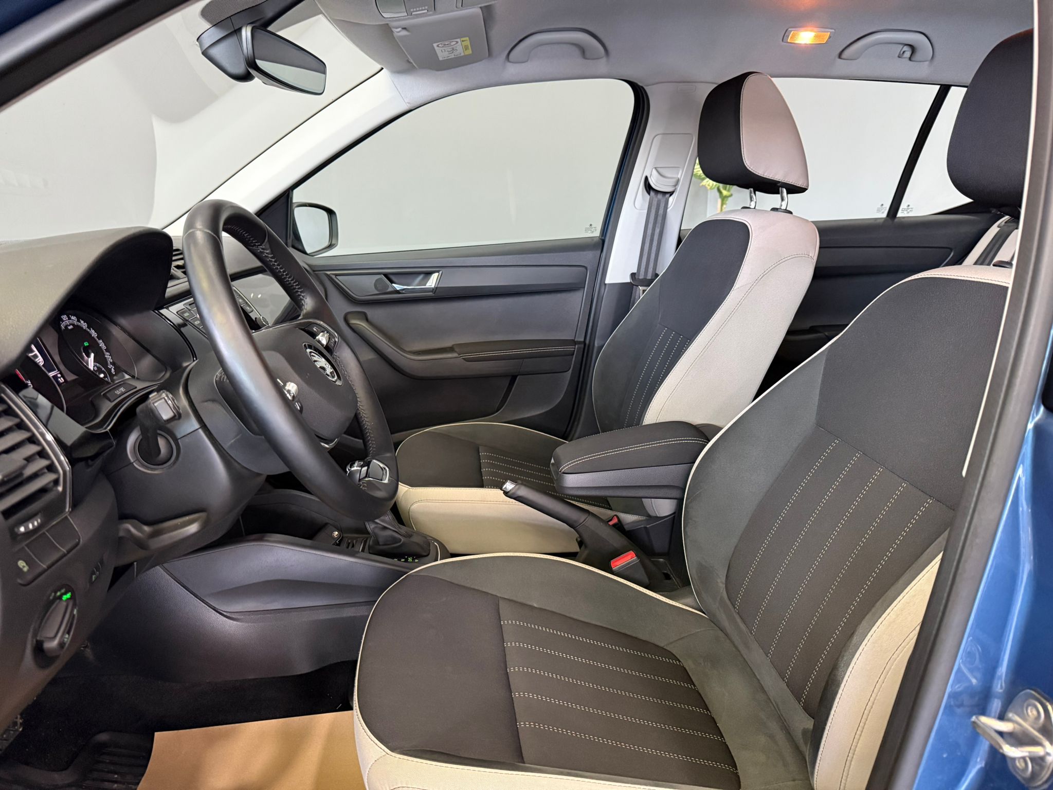 SKODA FABIA 23