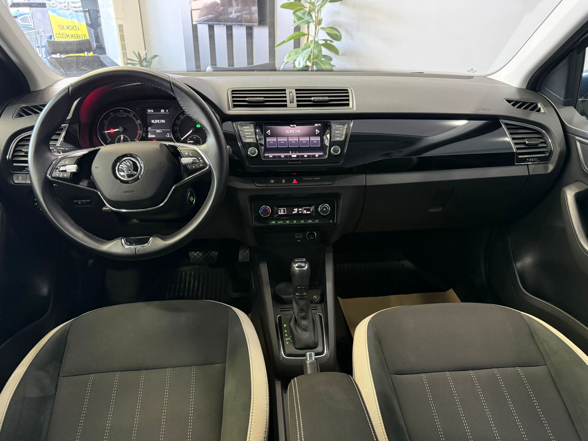 SKODA FABIA 30